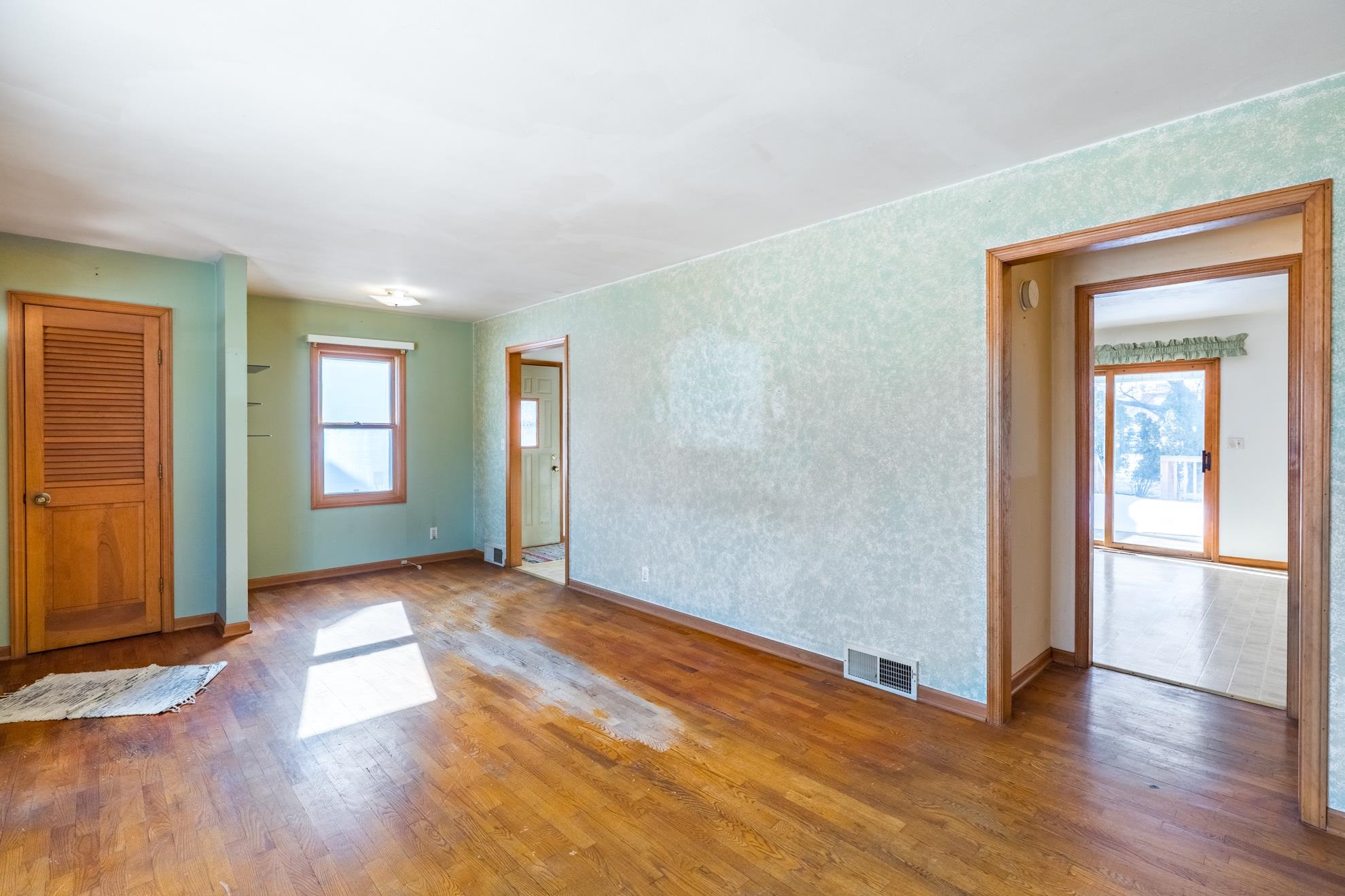 610 N 10TH AVENUE, Wausau, Wisconsin 54401, 3 Bedrooms Bedrooms, ,1 BathroomBathrooms,Residential,For Sale,610 N 10TH AVENUE,22600542