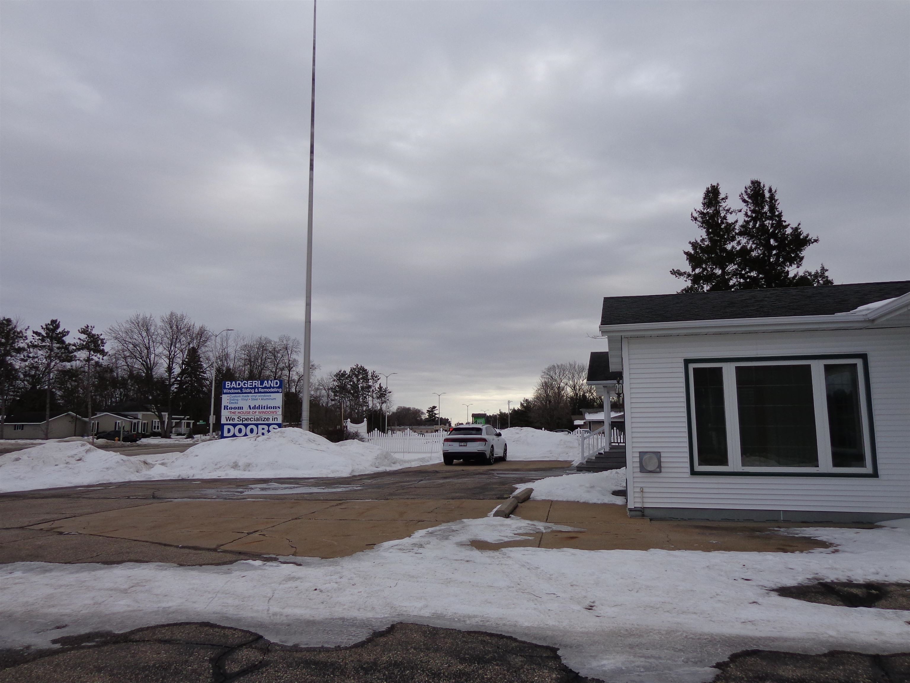 1561 POST ROAD, Plover, Wisconsin 54467, ,Commercial/industrial,For Sale,1561 POST ROAD,22600546
