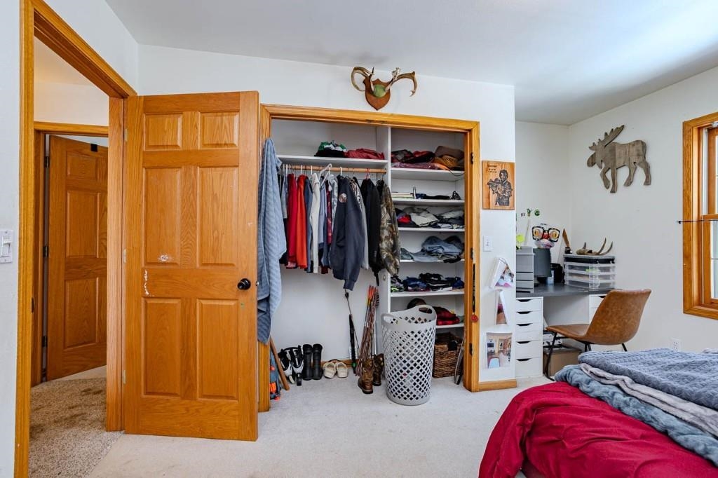 9100 N 12TH AVENUE, Merrill, Wisconsin 54452, 4 Bedrooms Bedrooms, ,3 BathroomsBathrooms,Residential,For Sale,9100 N 12TH AVENUE,22600547