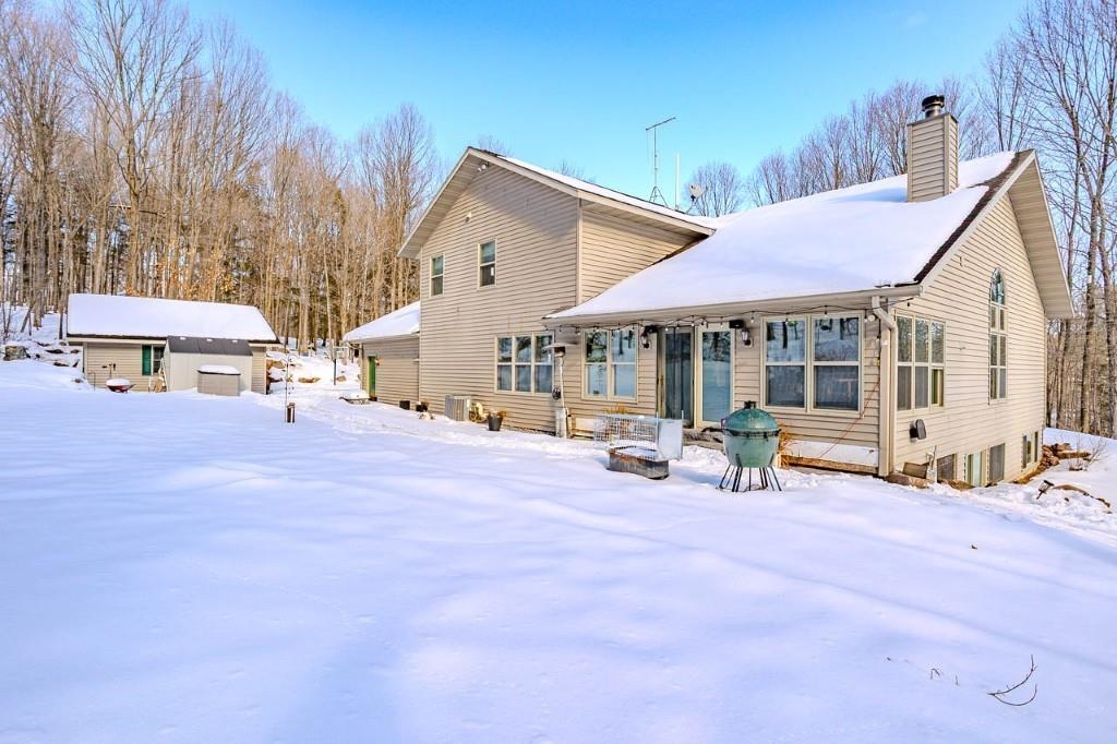 9100 N 12TH AVENUE, Merrill, Wisconsin 54452, 4 Bedrooms Bedrooms, ,3 BathroomsBathrooms,Residential,For Sale,9100 N 12TH AVENUE,22600547