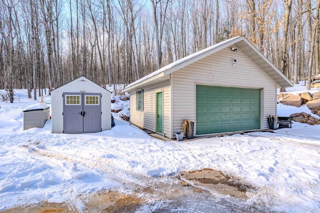 9100 N 12TH AVENUE, Merrill, Wisconsin 54452, 4 Bedrooms Bedrooms, ,3 BathroomsBathrooms,Residential,For Sale,9100 N 12TH AVENUE,22600547