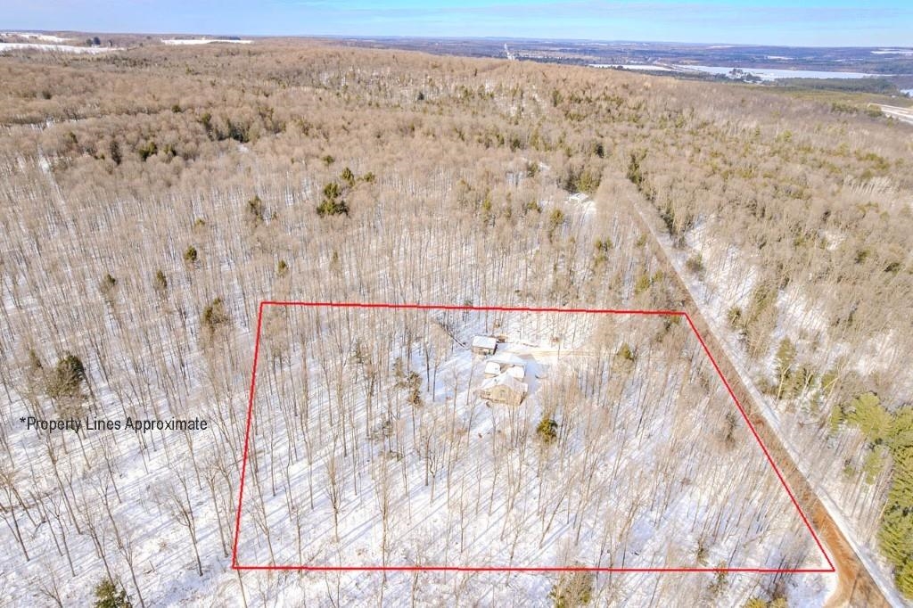 9100 N 12TH AVENUE, Merrill, Wisconsin 54452, 4 Bedrooms Bedrooms, ,3 BathroomsBathrooms,Residential,For Sale,9100 N 12TH AVENUE,22600547