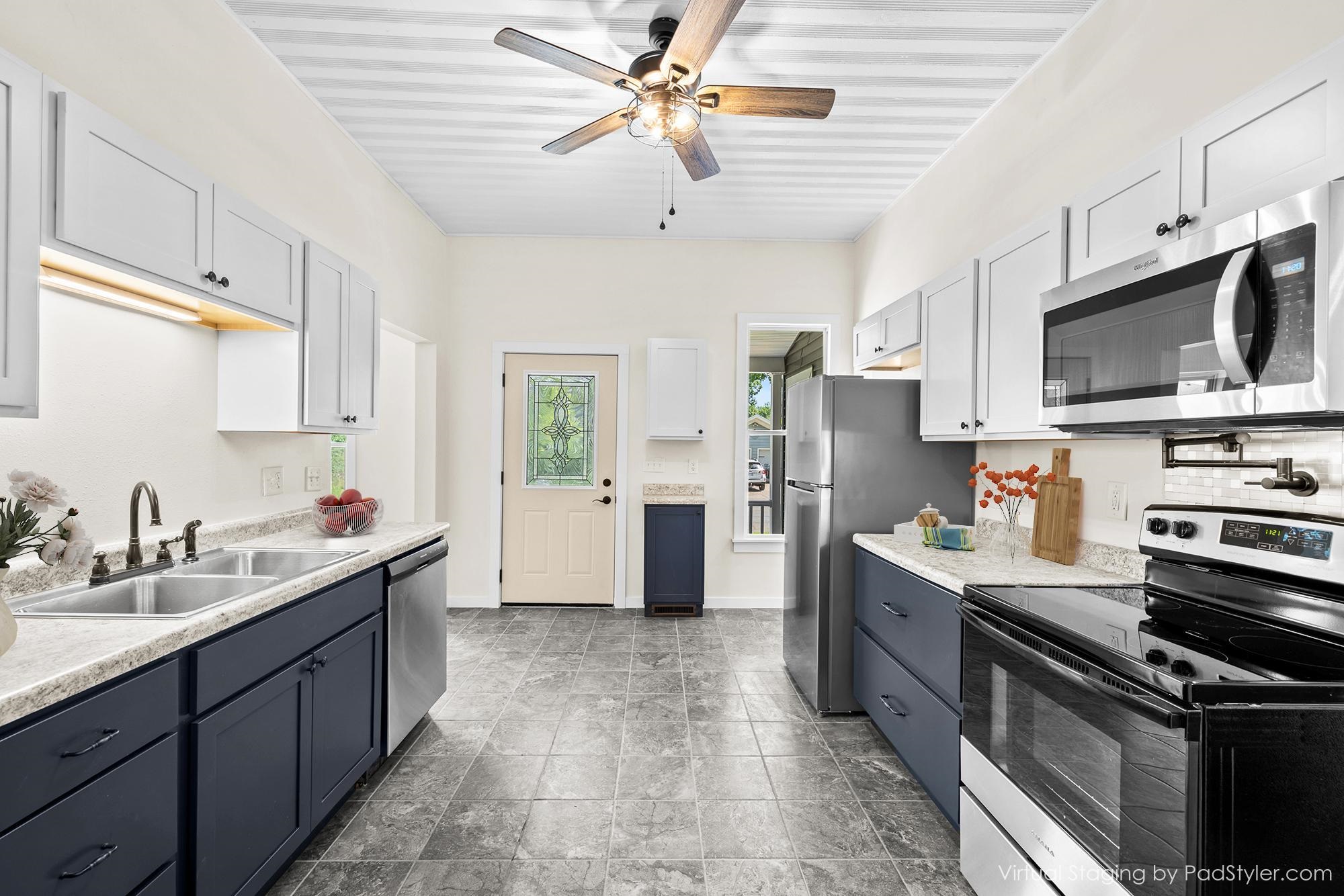 1025 WISCONSIN STREET, Stevens Point, Wisconsin 54481, 4 Bedrooms Bedrooms, ,4 BathroomsBathrooms,Residential,For Sale,1025 WISCONSIN STREET,22600552