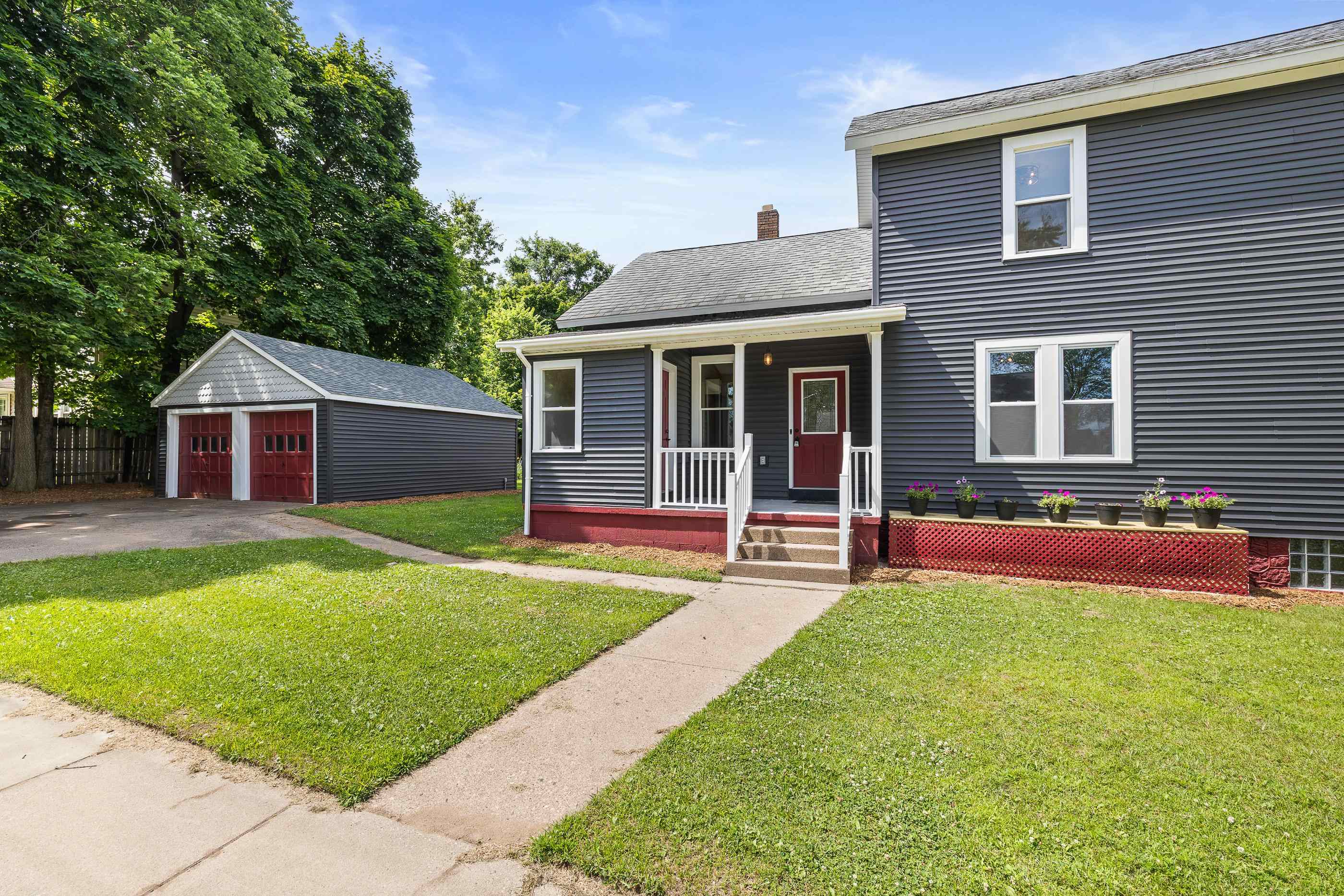 1025 WISCONSIN STREET, Stevens Point, Wisconsin 54481, 4 Bedrooms Bedrooms, ,4 BathroomsBathrooms,Residential,For Sale,1025 WISCONSIN STREET,22600552