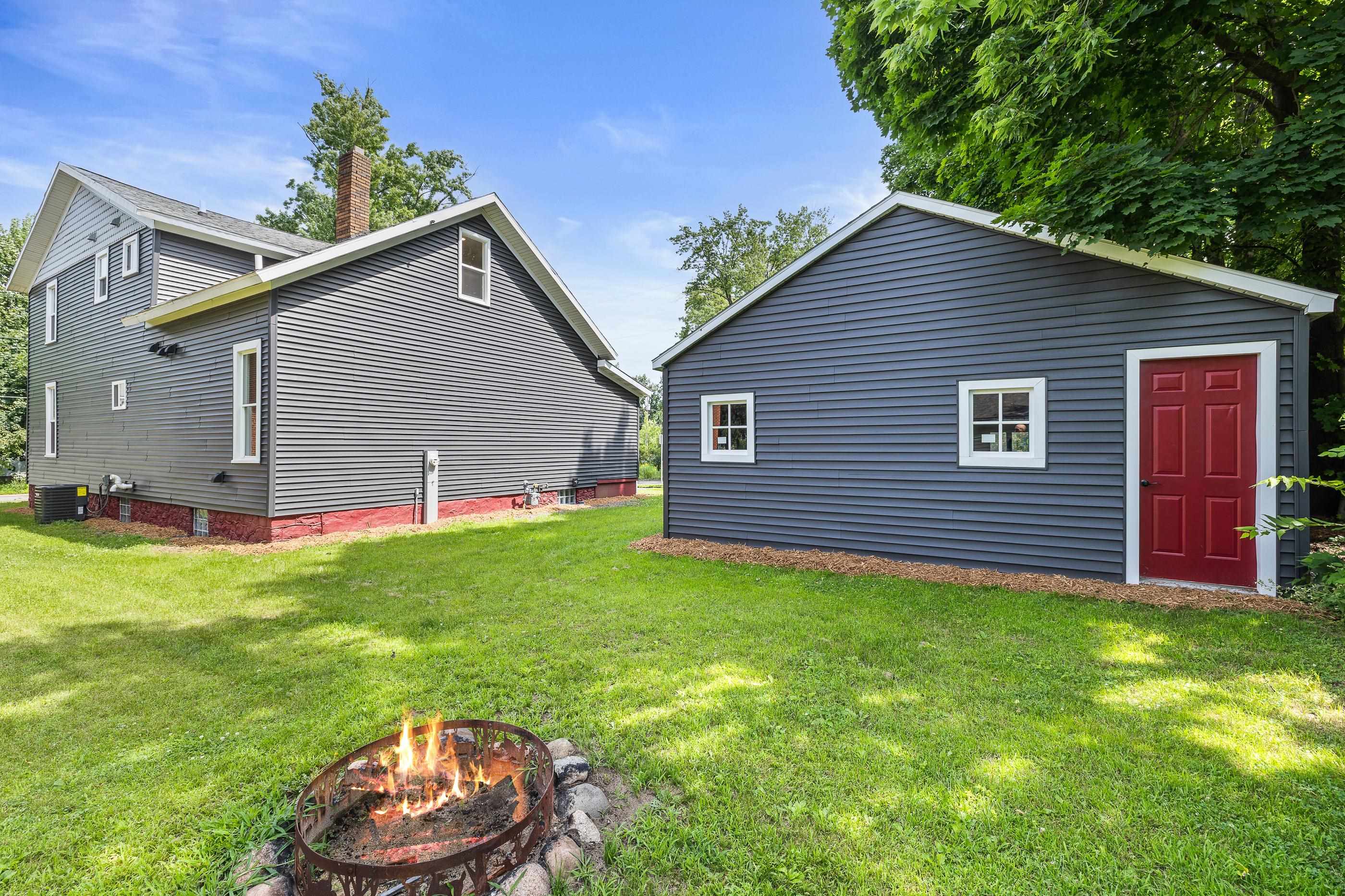 1025 WISCONSIN STREET, Stevens Point, Wisconsin 54481, 4 Bedrooms Bedrooms, ,4 BathroomsBathrooms,Residential,For Sale,1025 WISCONSIN STREET,22600552