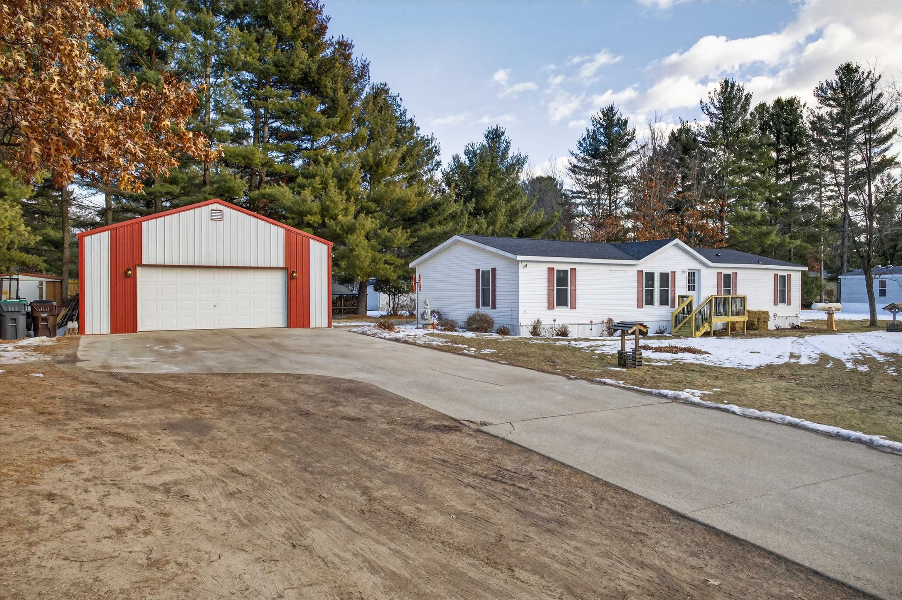2116 MAPLE STREET, Friendship, Wisconsin 53934, 4 Bedrooms Bedrooms, ,2 BathroomsBathrooms,Residential,For Sale,2116 MAPLE STREET,22600553