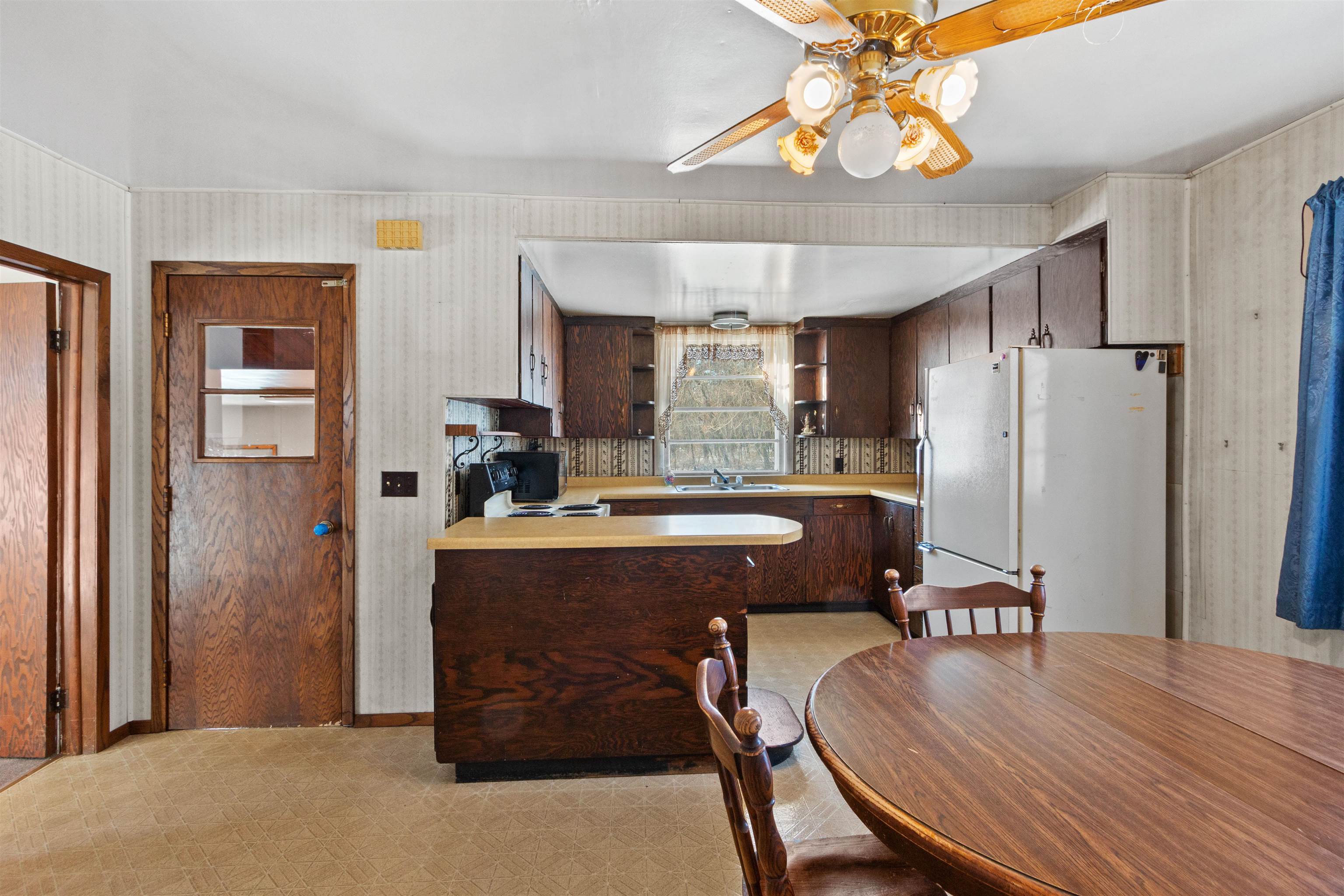 12320 PRAIRIE DRIVE, Plover, Wisconsin 54467, 4 Bedrooms Bedrooms, ,1 BathroomBathrooms,Residential,For Sale,12320 PRAIRIE DRIVE,22600554