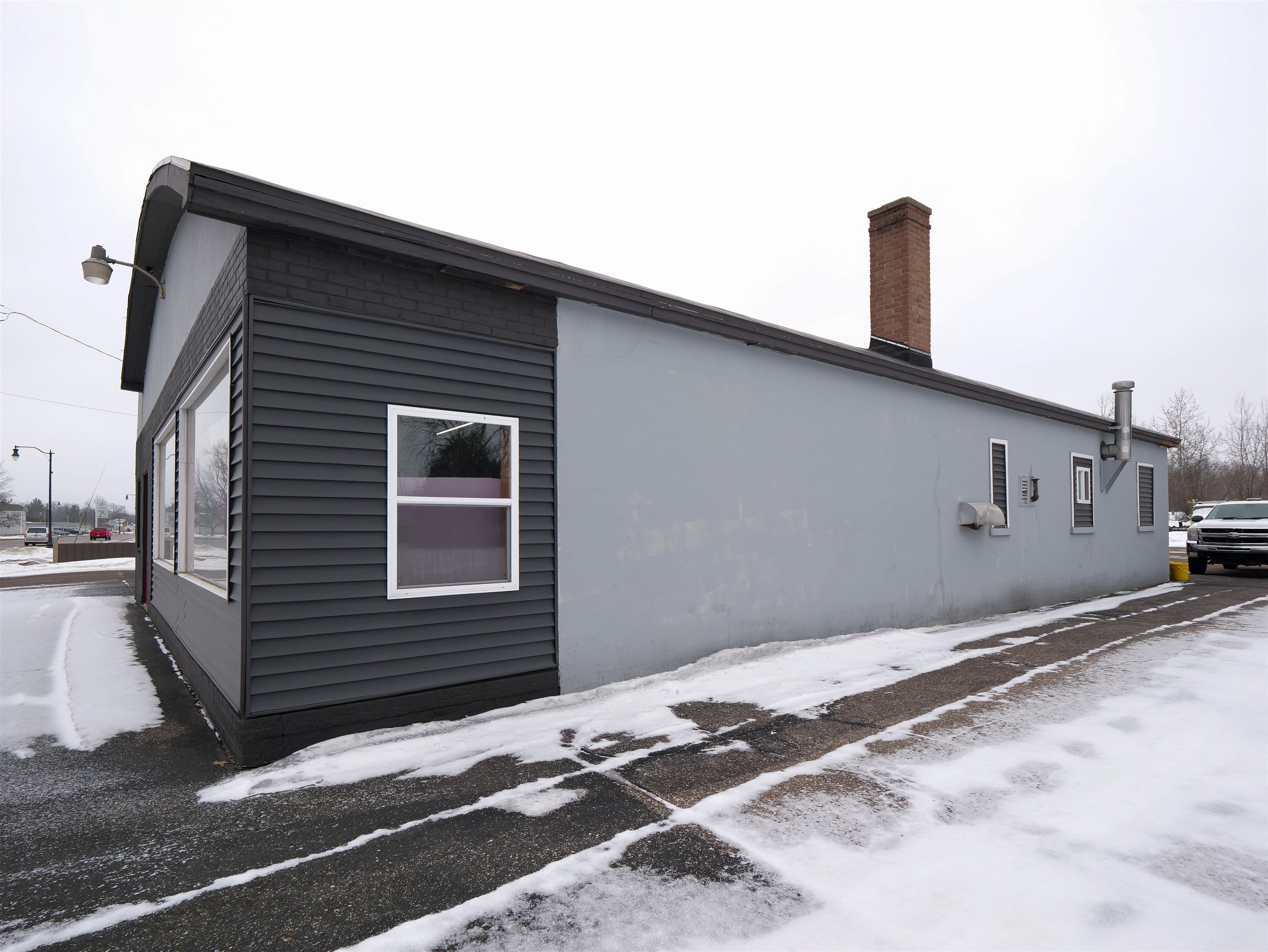 2231 W GRAND AVENUE, Wisconsin Rapids, Wisconsin 54495, ,Commercial/industrial,For Sale,2231 W GRAND AVENUE,22600559