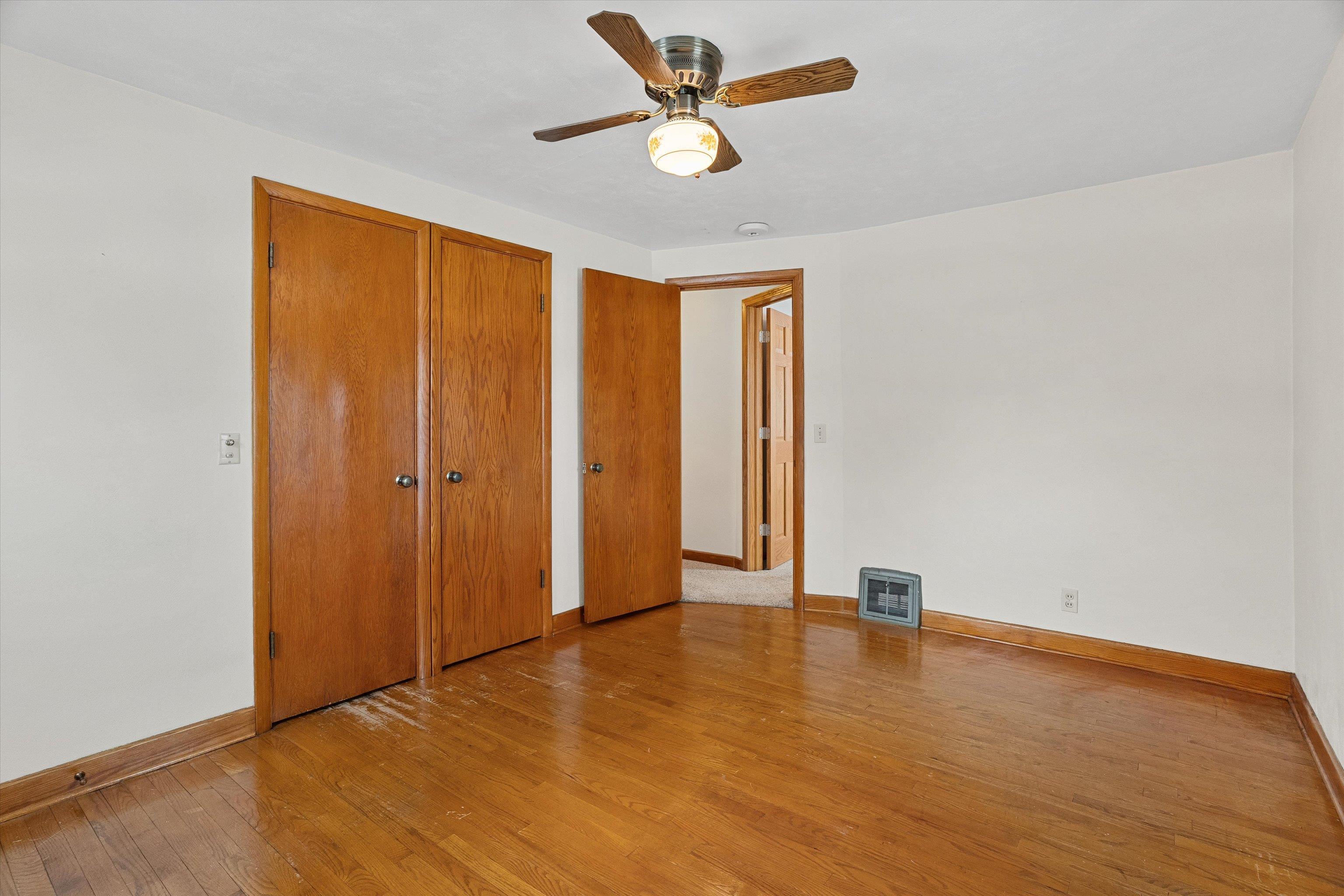 406 N SPRUCE AVENUE, Marshfield, Wisconsin 54449, 3 Bedrooms Bedrooms, ,1 BathroomBathrooms,Residential,For Sale,406 N SPRUCE AVENUE,22600573