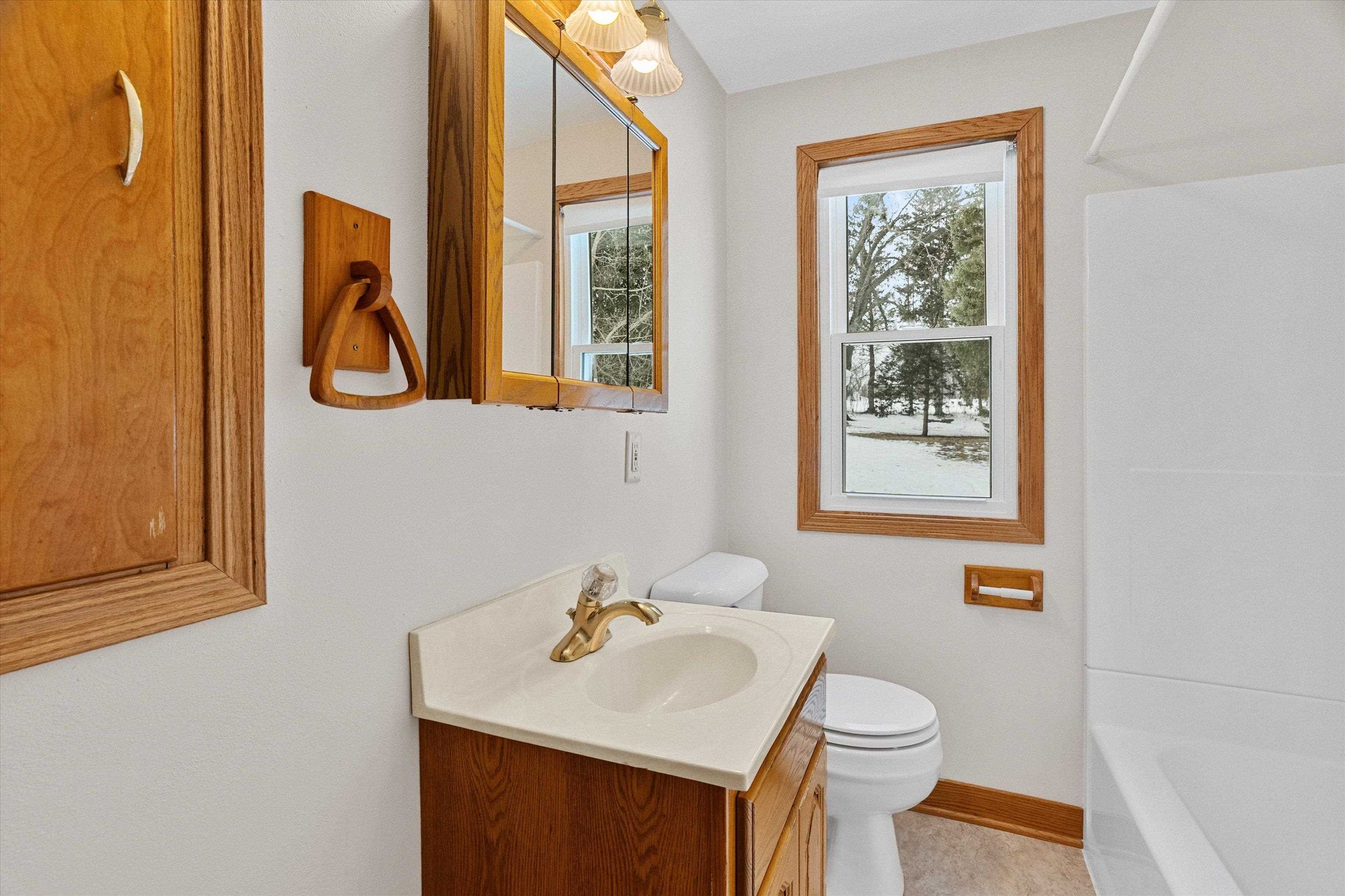 406 N SPRUCE AVENUE, Marshfield, Wisconsin 54449, 3 Bedrooms Bedrooms, ,1 BathroomBathrooms,Residential,For Sale,406 N SPRUCE AVENUE,22600573