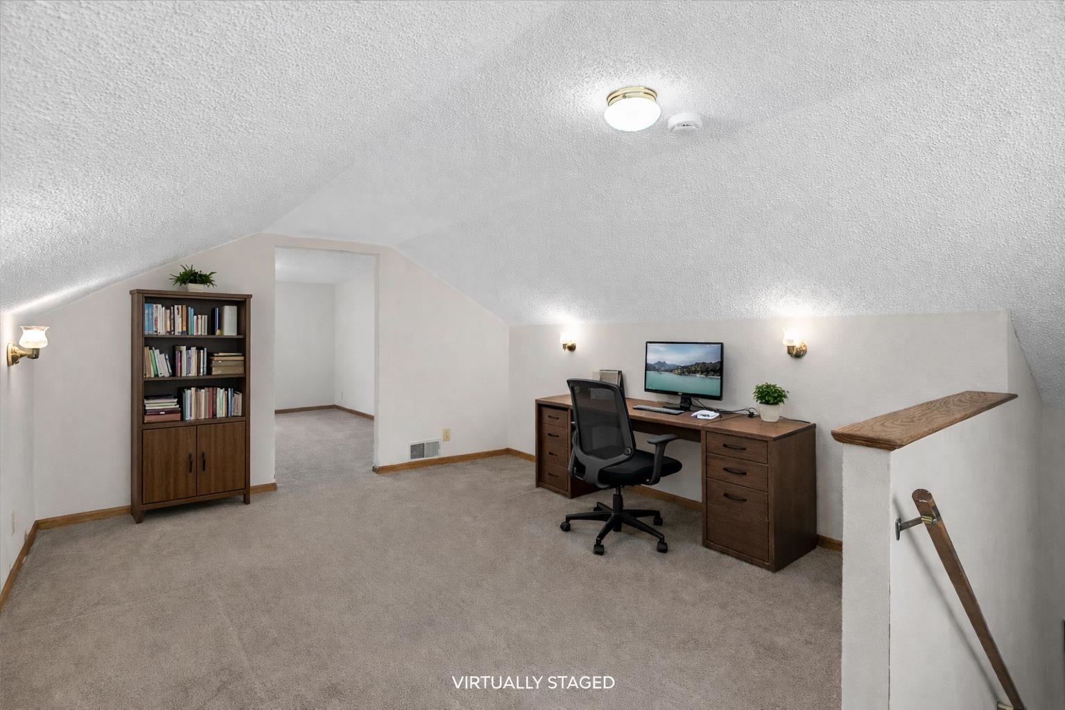 406 N SPRUCE AVENUE, Marshfield, Wisconsin 54449, 3 Bedrooms Bedrooms, ,1 BathroomBathrooms,Residential,For Sale,406 N SPRUCE AVENUE,22600573