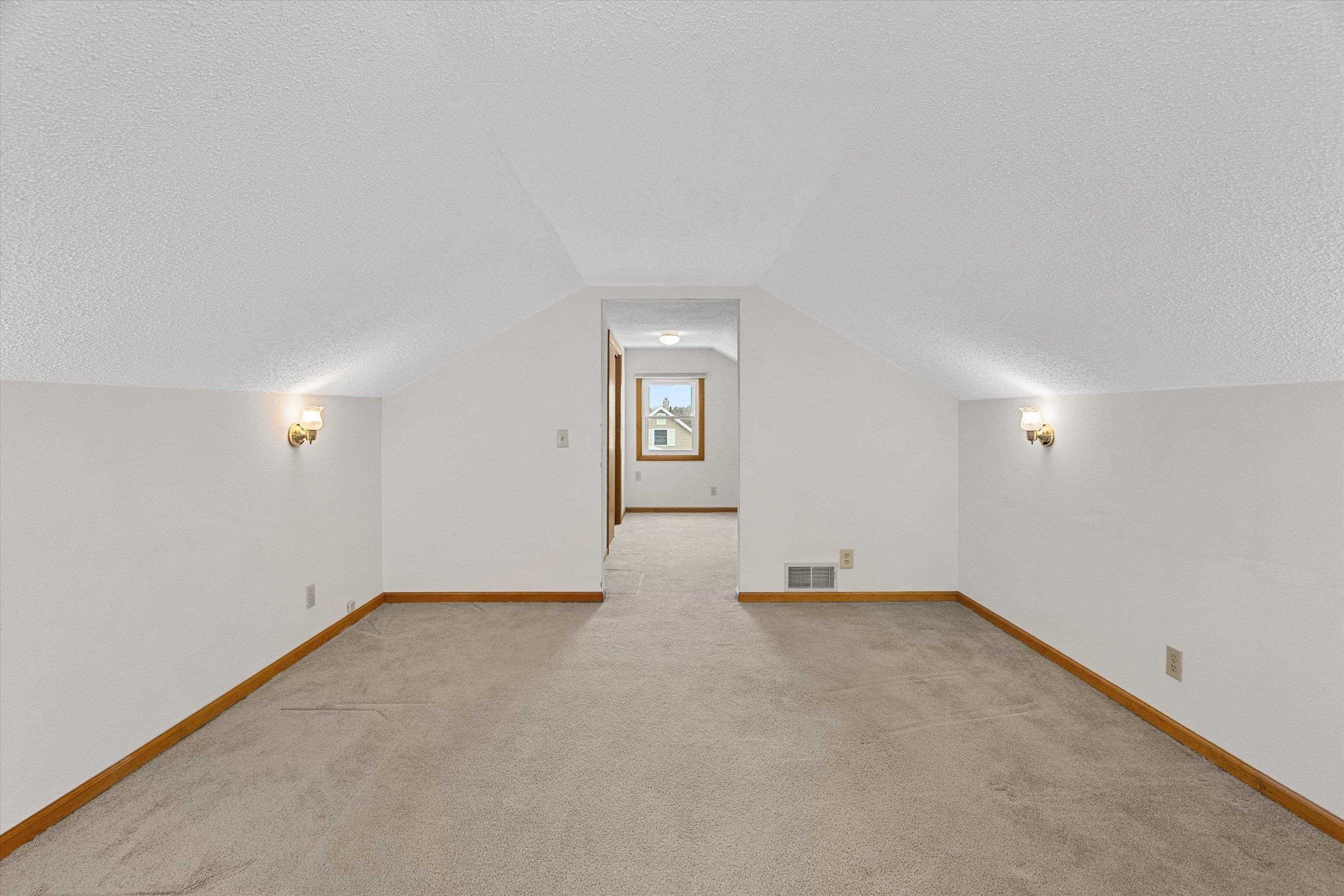 406 N SPRUCE AVENUE, Marshfield, Wisconsin 54449, 3 Bedrooms Bedrooms, ,1 BathroomBathrooms,Residential,For Sale,406 N SPRUCE AVENUE,22600573