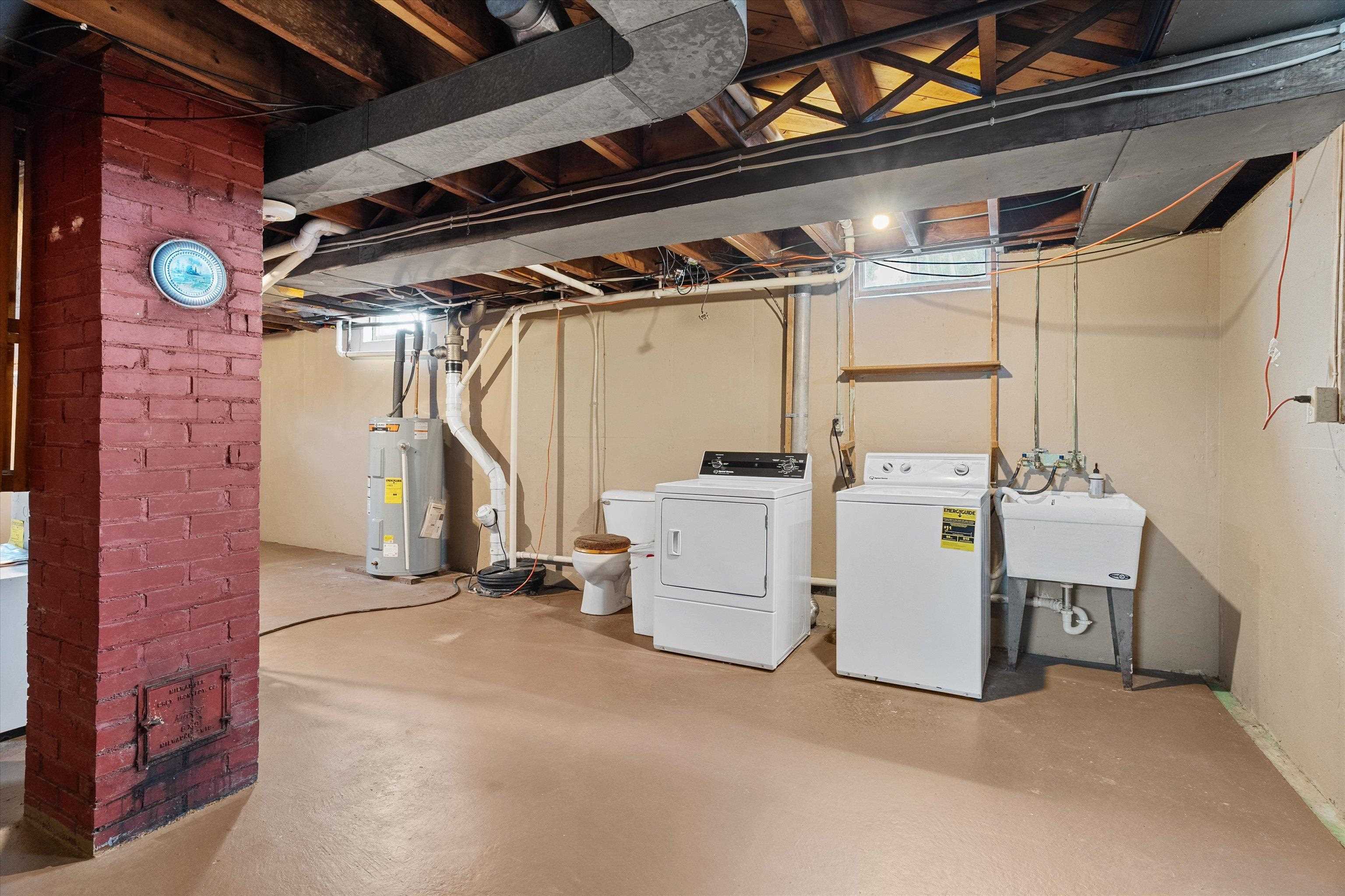 406 N SPRUCE AVENUE, Marshfield, Wisconsin 54449, 3 Bedrooms Bedrooms, ,1 BathroomBathrooms,Residential,For Sale,406 N SPRUCE AVENUE,22600573