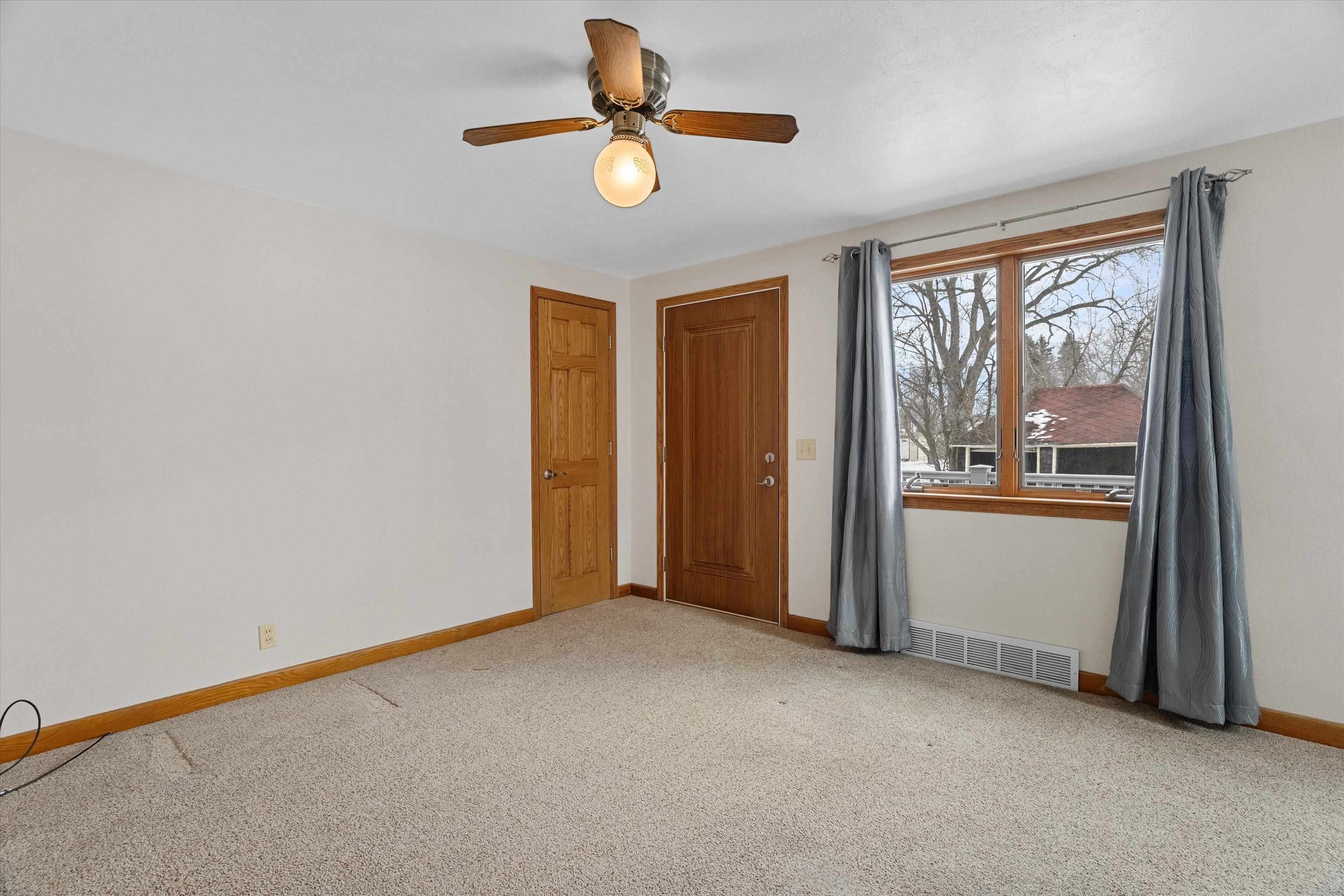 406 N SPRUCE AVENUE, Marshfield, Wisconsin 54449, 3 Bedrooms Bedrooms, ,1 BathroomBathrooms,Residential,For Sale,406 N SPRUCE AVENUE,22600573