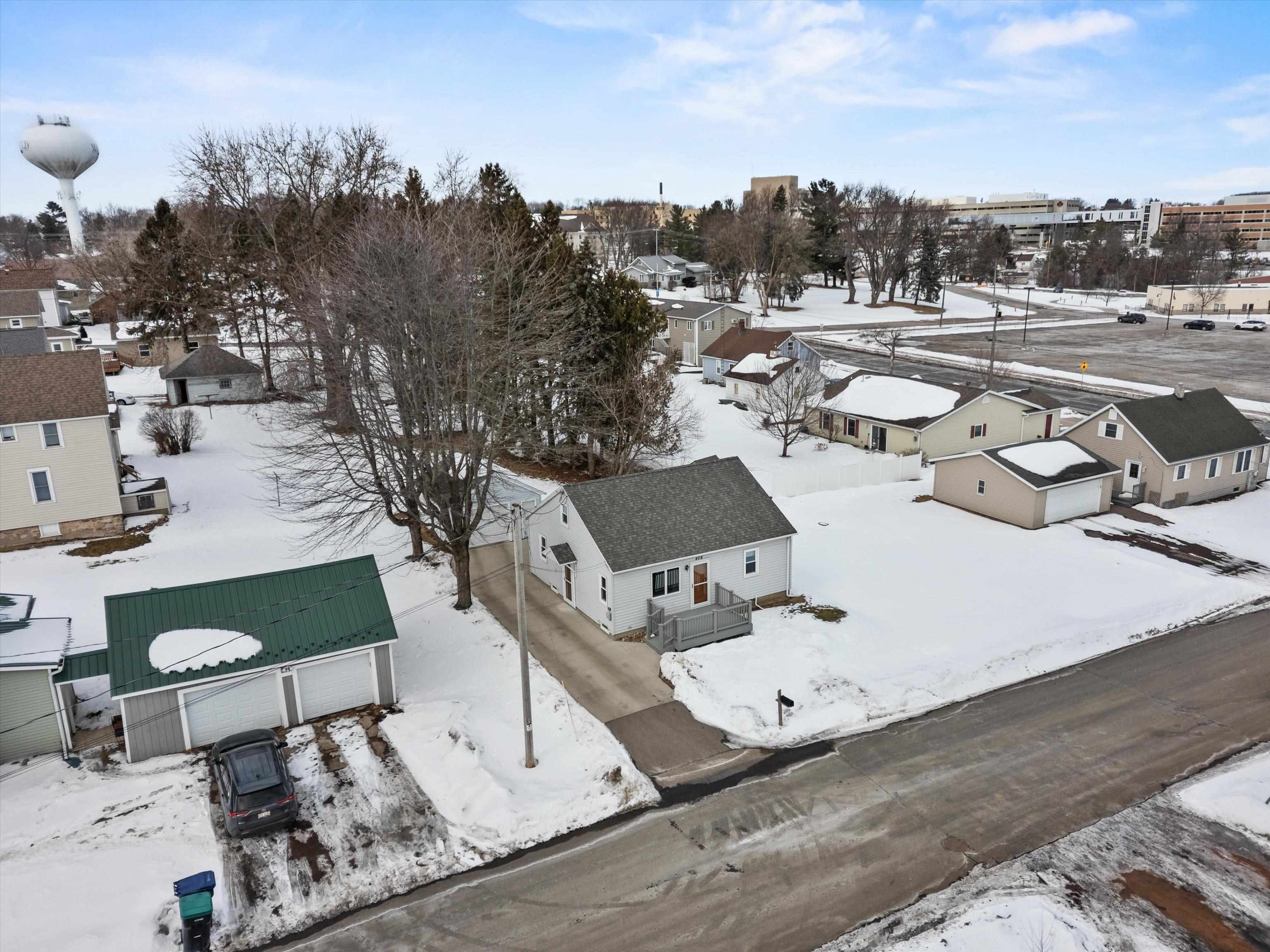 406 N SPRUCE AVENUE, Marshfield, Wisconsin 54449, 3 Bedrooms Bedrooms, ,1 BathroomBathrooms,Residential,For Sale,406 N SPRUCE AVENUE,22600573