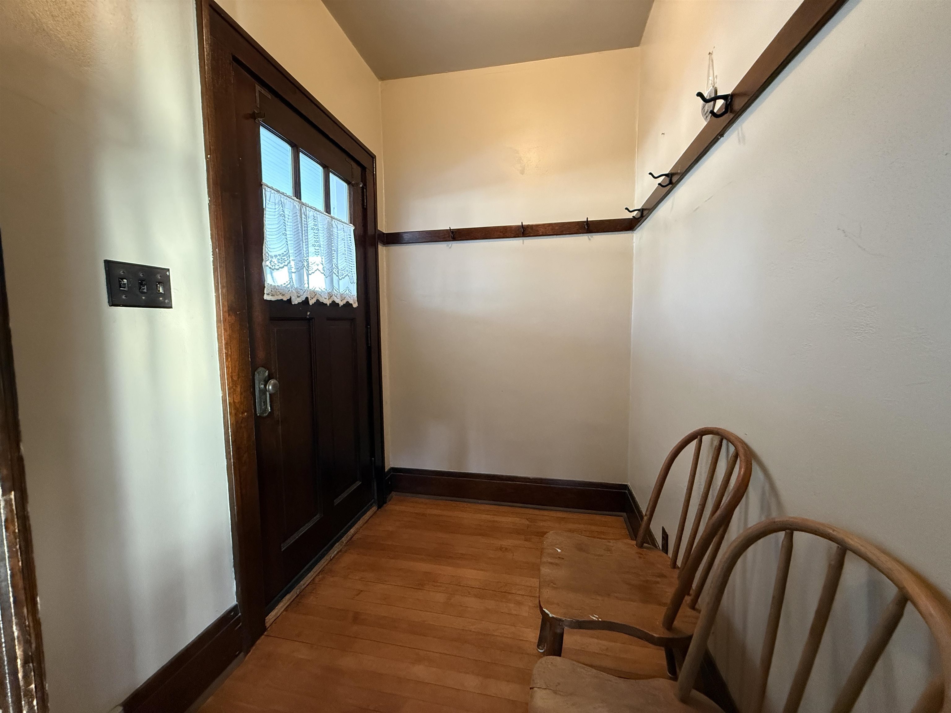 1107 S 4TH AVENUE, Wausau, Wisconsin 54401, 3 Bedrooms Bedrooms, ,1 BathroomBathrooms,Residential,For Sale,1107 S 4TH AVENUE,22600588