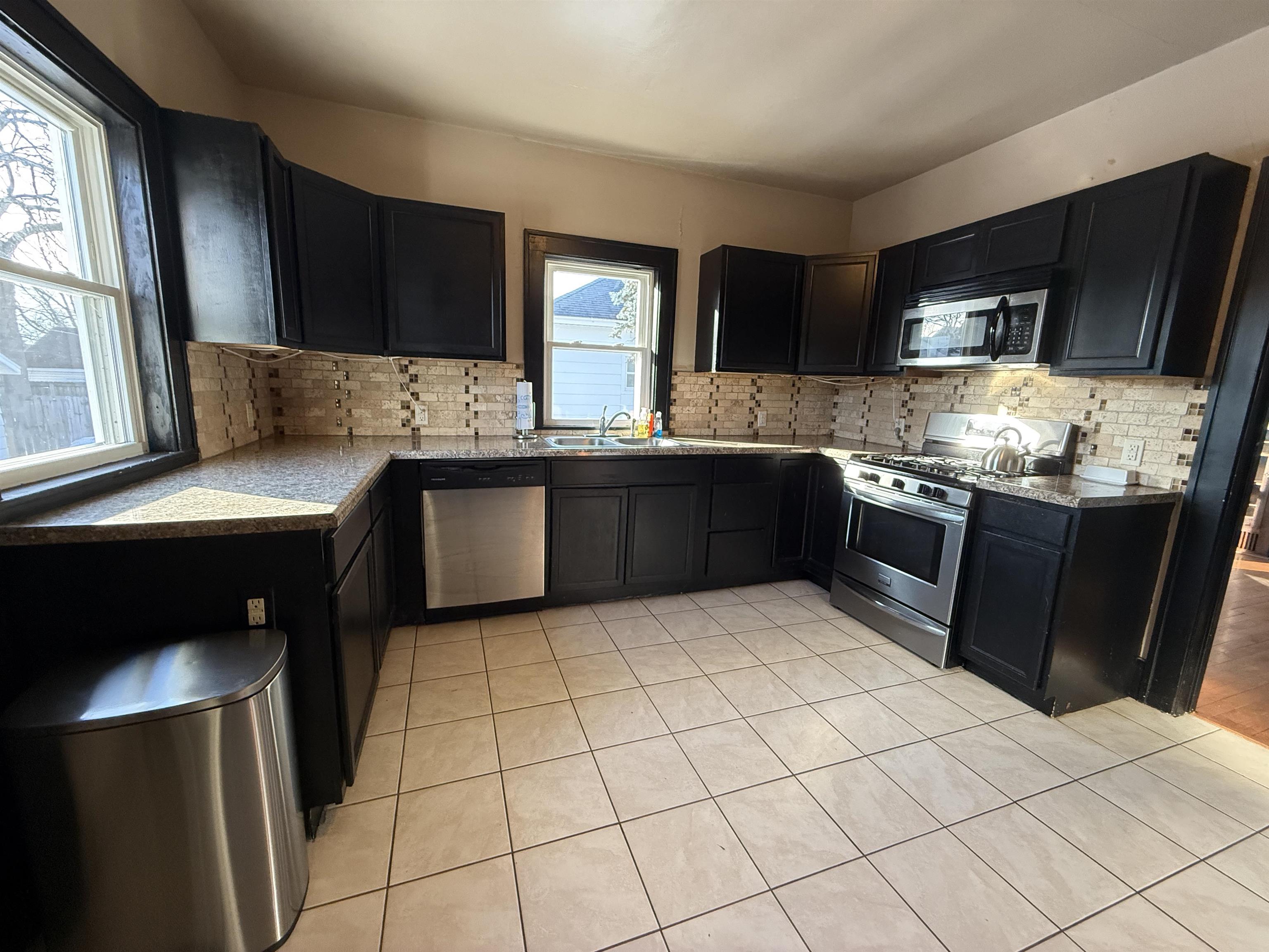 1107 S 4TH AVENUE, Wausau, Wisconsin 54401, 3 Bedrooms Bedrooms, ,1 BathroomBathrooms,Residential,For Sale,1107 S 4TH AVENUE,22600588