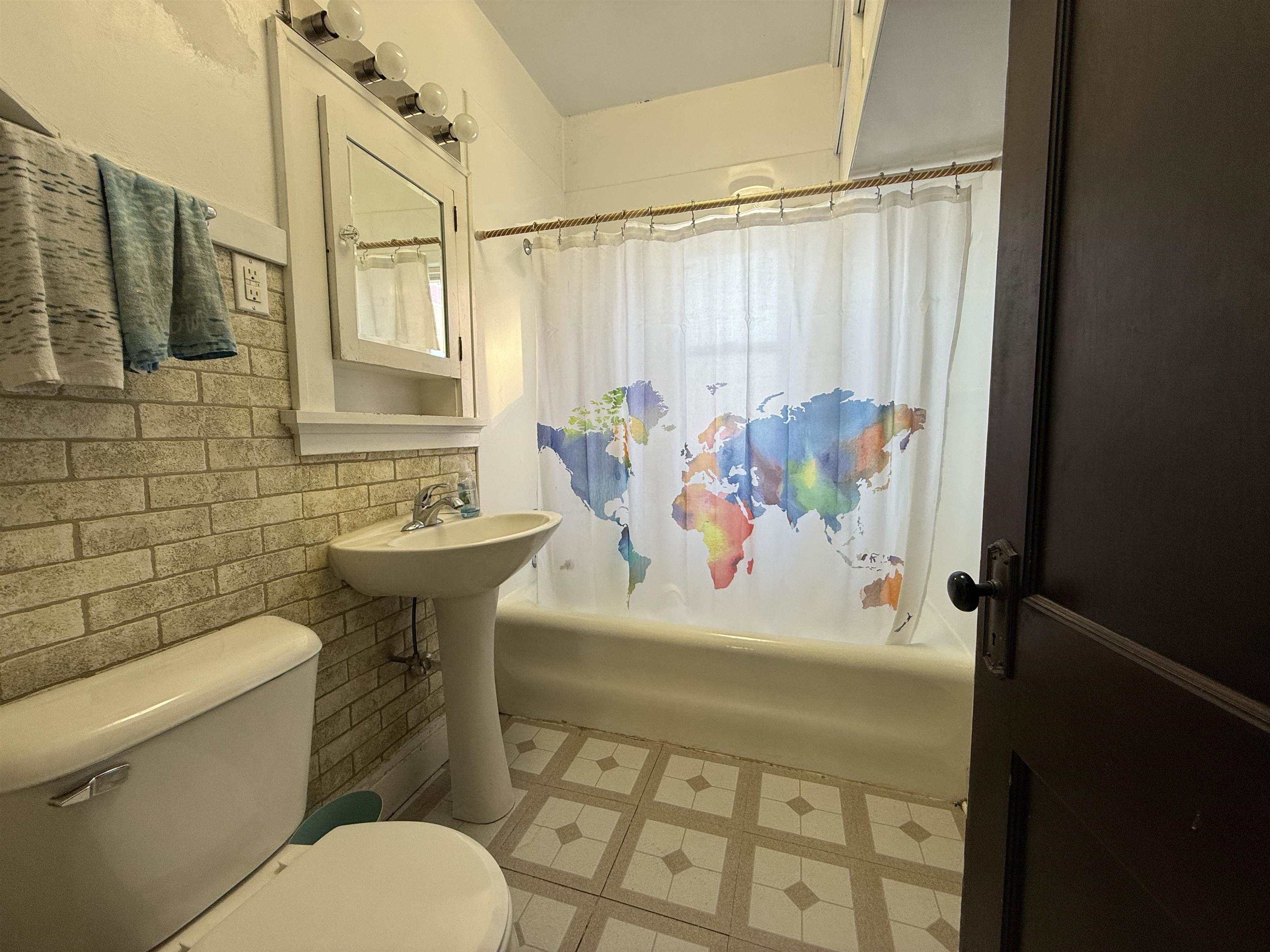 1107 S 4TH AVENUE, Wausau, Wisconsin 54401, 3 Bedrooms Bedrooms, ,1 BathroomBathrooms,Residential,For Sale,1107 S 4TH AVENUE,22600588