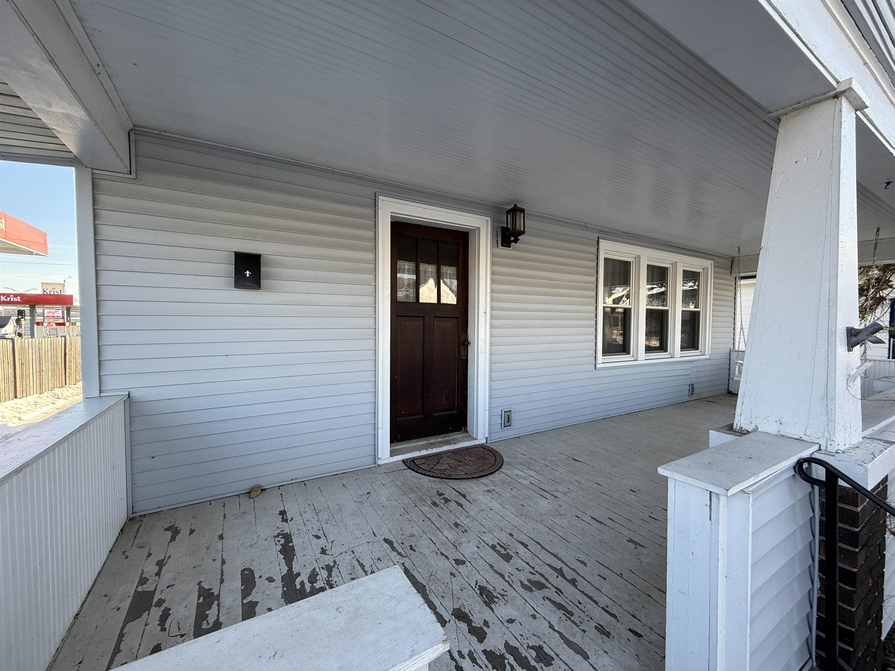 1107 S 4TH AVENUE, Wausau, Wisconsin 54401, 3 Bedrooms Bedrooms, ,1 BathroomBathrooms,Residential,For Sale,1107 S 4TH AVENUE,22600588