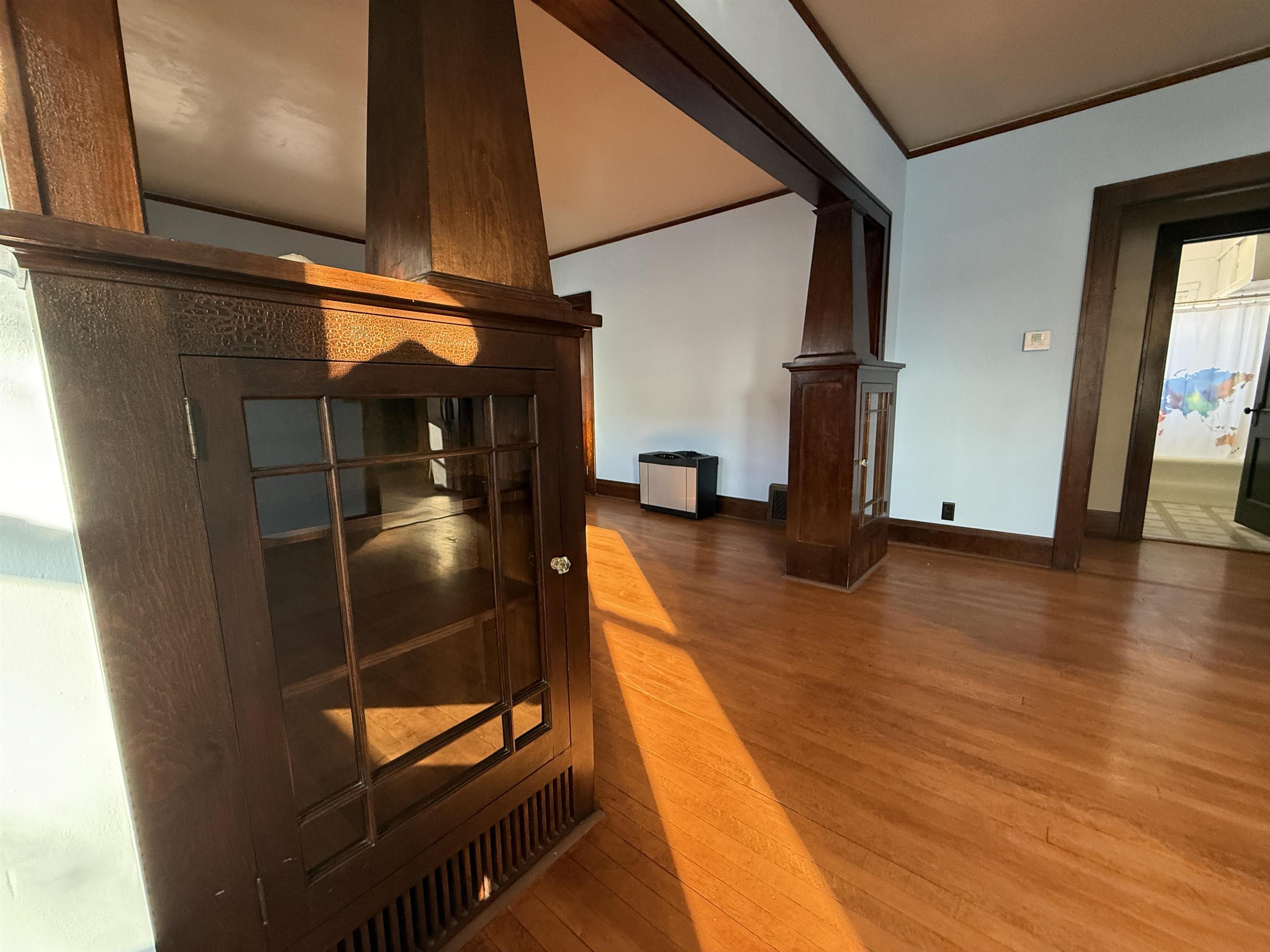 1107 S 4TH AVENUE, Wausau, Wisconsin 54401, 3 Bedrooms Bedrooms, ,1 BathroomBathrooms,Residential,For Sale,1107 S 4TH AVENUE,22600588