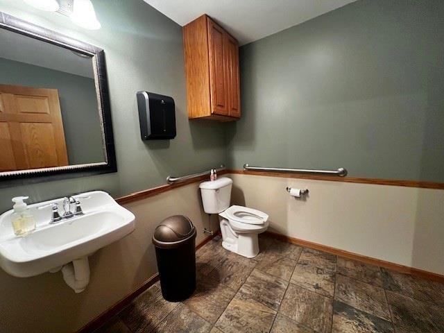 208 W CEDAR STREET, Spencer, Wisconsin 54479, ,Commercial/industrial,For Rent,208 W CEDAR STREET,22600590