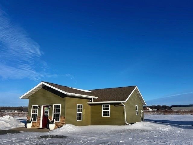 208 W CEDAR STREET, Spencer, Wisconsin 54479, ,Commercial/industrial,For Rent,208 W CEDAR STREET,22600590