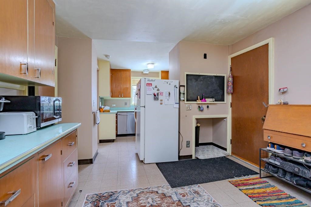 613 MC INDOE STREET, Wausau, Wisconsin 54403, 4 Bedrooms Bedrooms, ,2 BathroomsBathrooms,Residential,For Sale,613 MC INDOE STREET,22600591