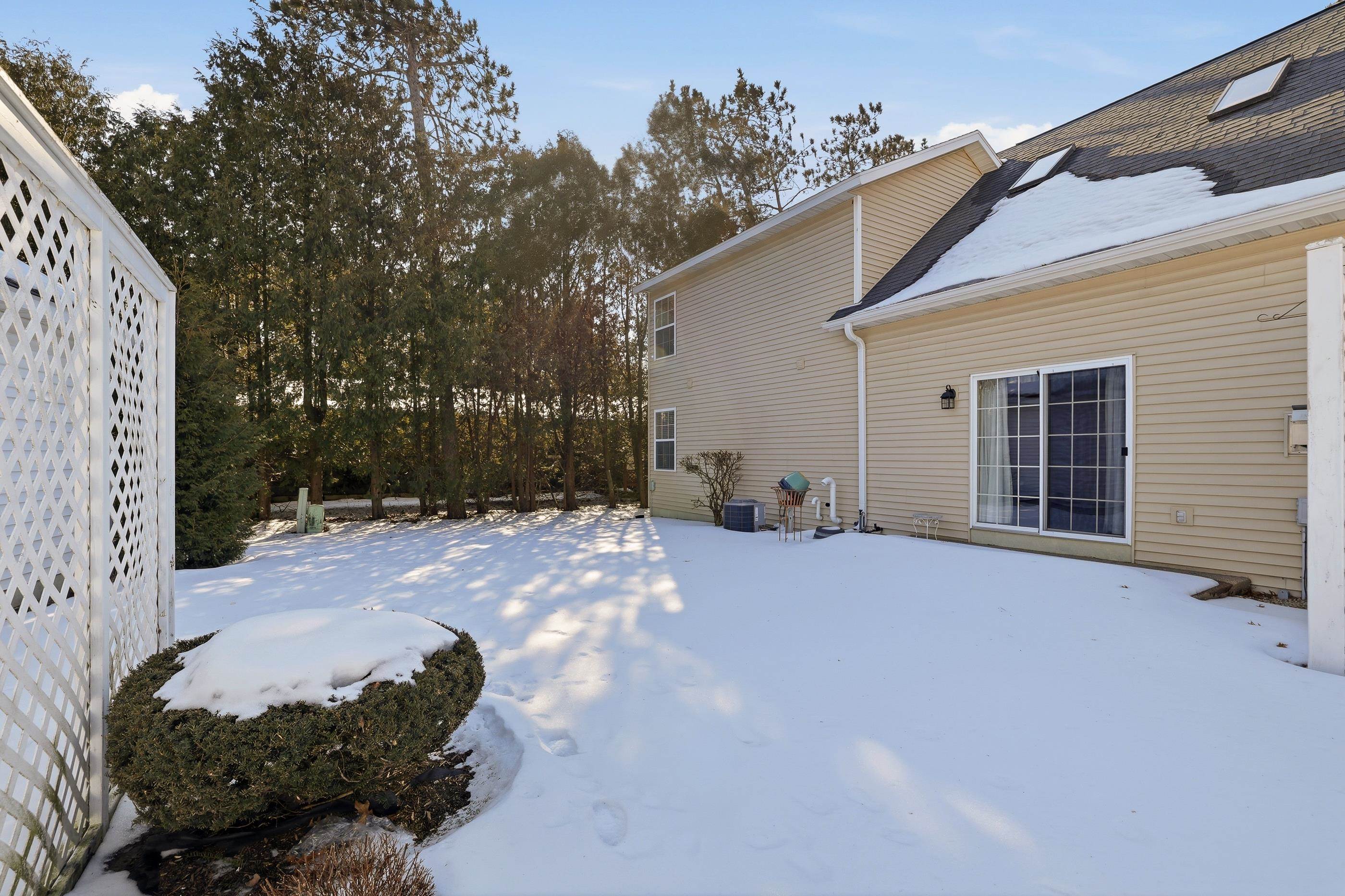 2619 SUNSET BOULEVARD, Stevens Point, Wisconsin 54481, 2 Bedrooms Bedrooms, ,2 BathroomsBathrooms,Residential,For Sale,2619 SUNSET BOULEVARD,22600595