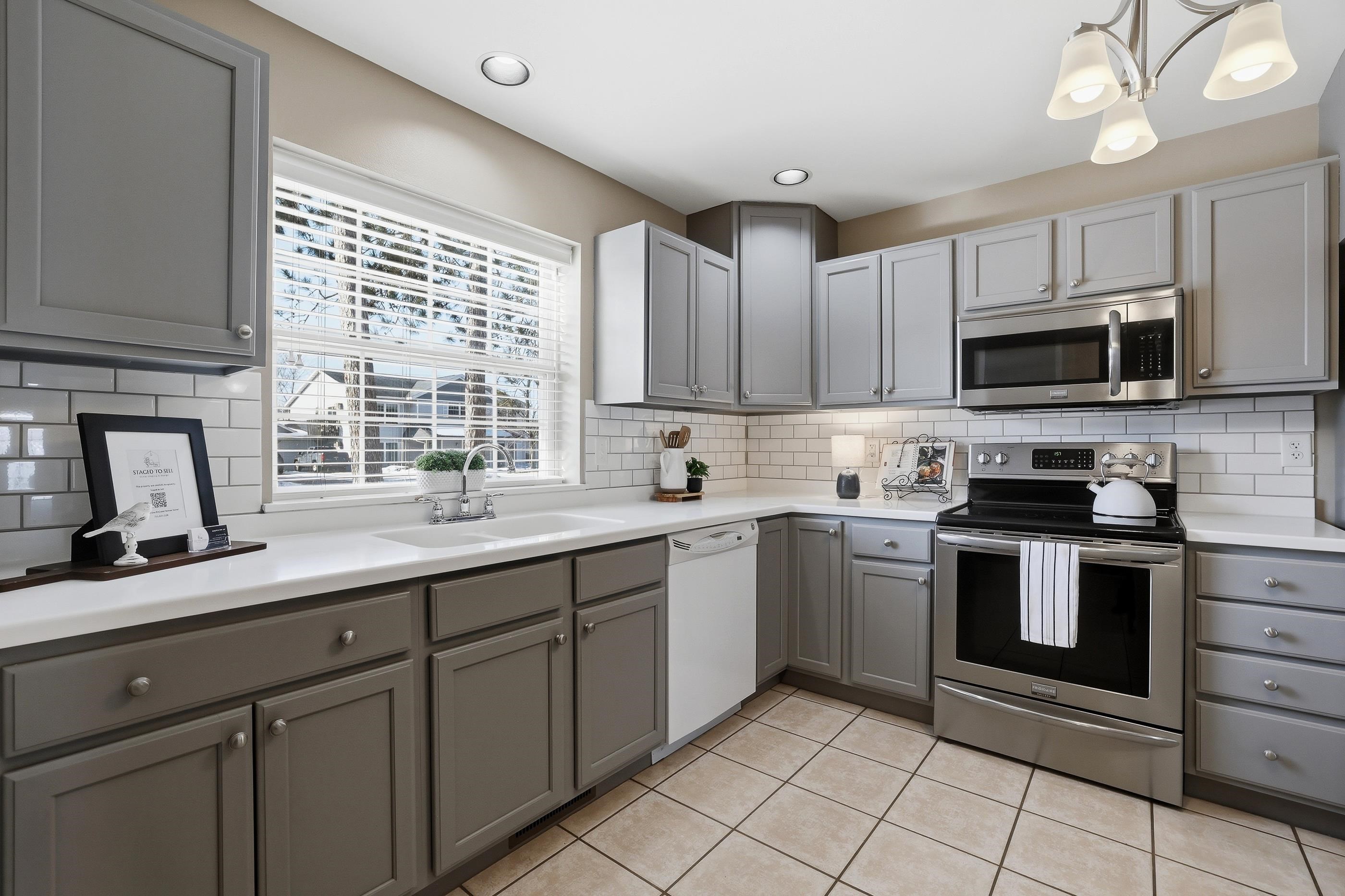 2619 SUNSET BOULEVARD, Stevens Point, Wisconsin 54481, 2 Bedrooms Bedrooms, ,2 BathroomsBathrooms,Residential,For Sale,2619 SUNSET BOULEVARD,22600595