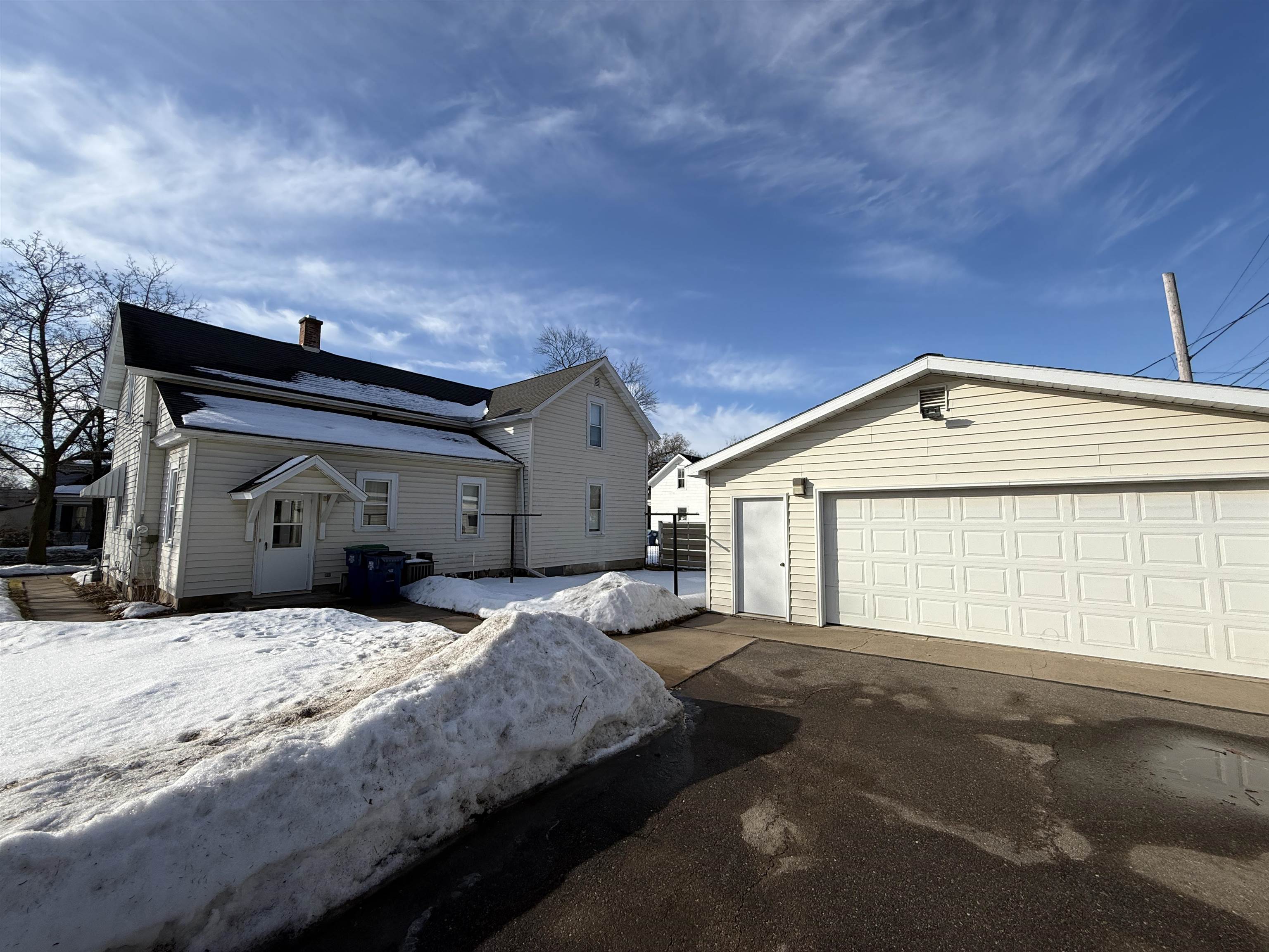 618 E BRIDGE STREET, Wausau, Wisconsin 54403, 3 Bedrooms Bedrooms, ,1 BathroomBathrooms,Residential,For Sale,618 E BRIDGE STREET,22600600