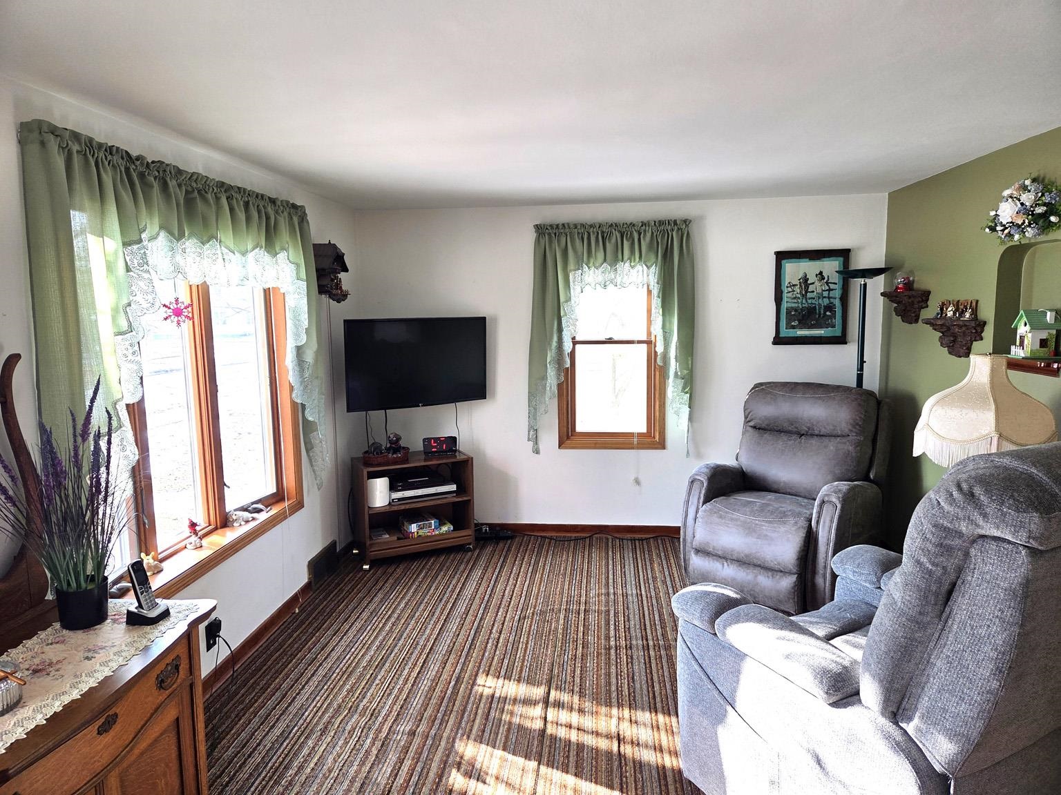 506 S ASH AVENUE, Marshfield, Wisconsin 54449, 1 Bedroom Bedrooms, ,1 BathroomBathrooms,Residential,For Sale,506 S ASH AVENUE,22600605
