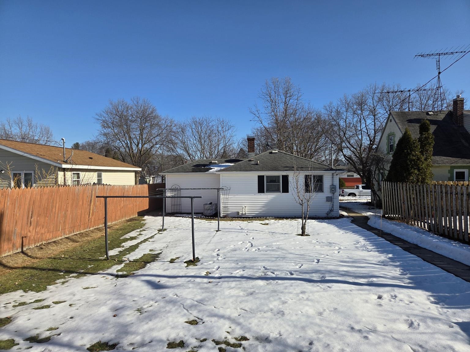 506 S ASH AVENUE, Marshfield, Wisconsin 54449, 1 Bedroom Bedrooms, ,1 BathroomBathrooms,Residential,For Sale,506 S ASH AVENUE,22600605
