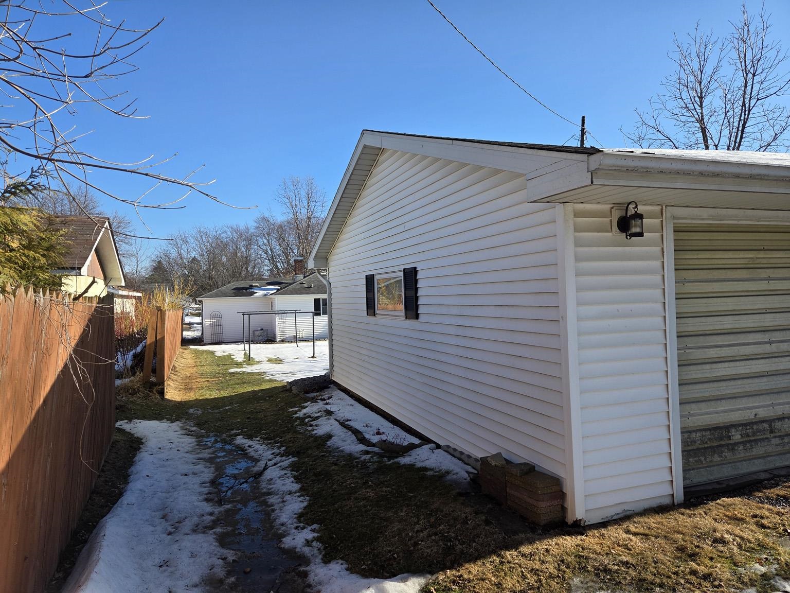 506 S ASH AVENUE, Marshfield, Wisconsin 54449, 1 Bedroom Bedrooms, ,1 BathroomBathrooms,Residential,For Sale,506 S ASH AVENUE,22600605