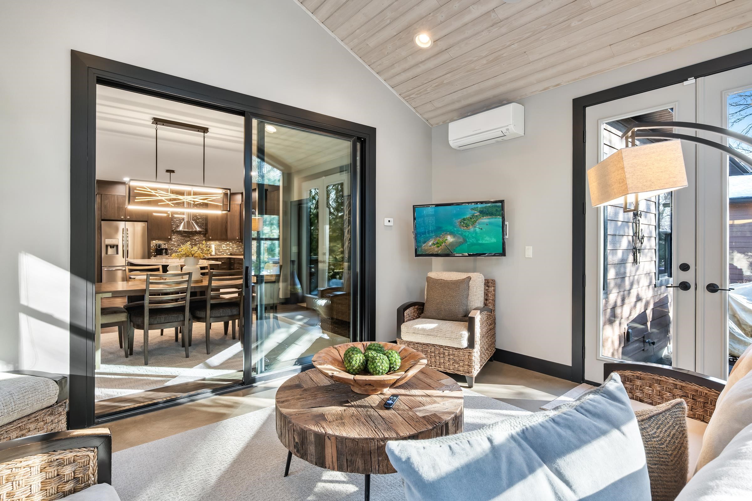 1855 WHITEWATER COVE, Plover, Wisconsin 54467, 4 Bedrooms Bedrooms, ,3 BathroomsBathrooms,Residential,For Sale,1855 WHITEWATER COVE,22600606