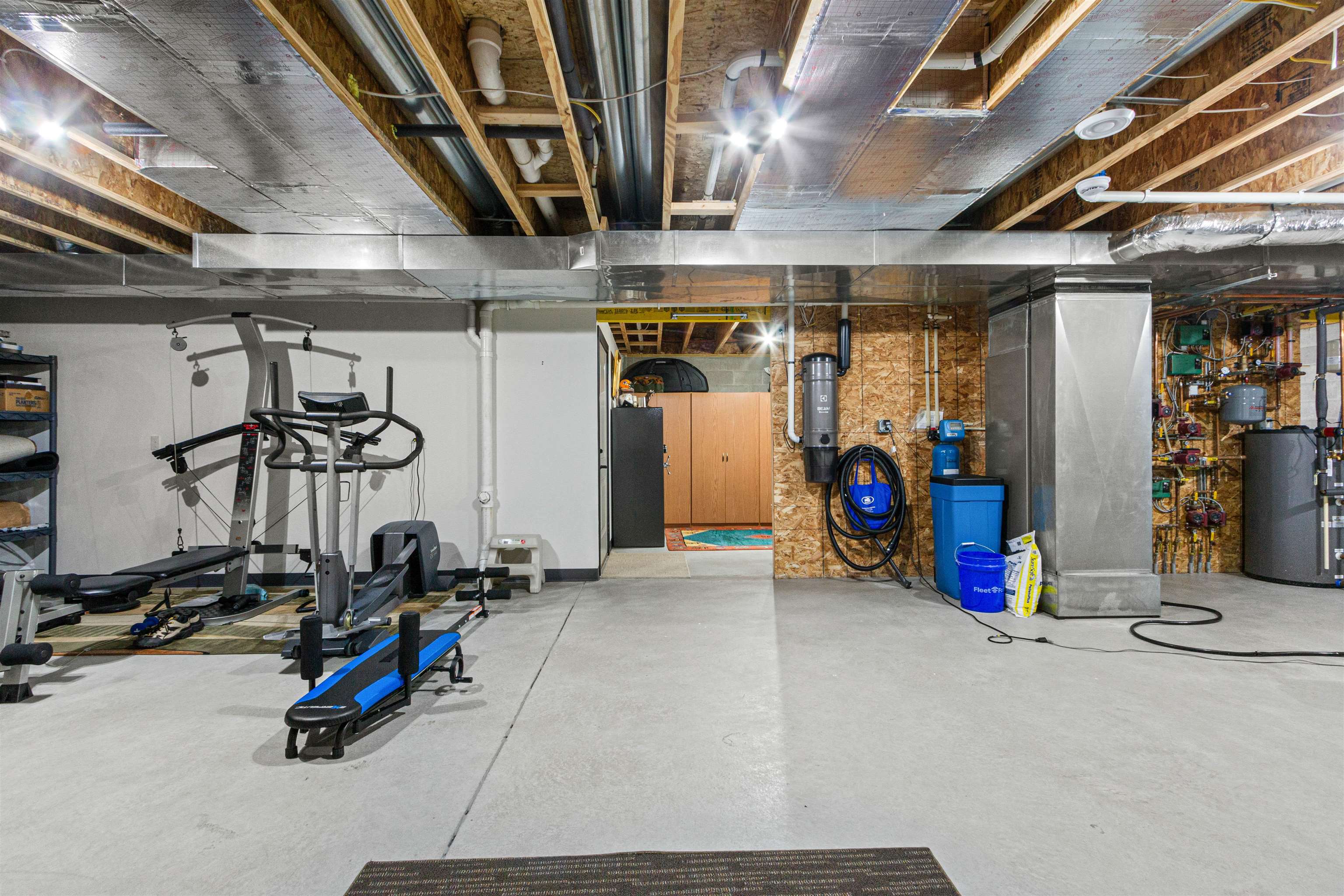 1855 WHITEWATER COVE, Plover, Wisconsin 54467, 4 Bedrooms Bedrooms, ,3 BathroomsBathrooms,Residential,For Sale,1855 WHITEWATER COVE,22600606