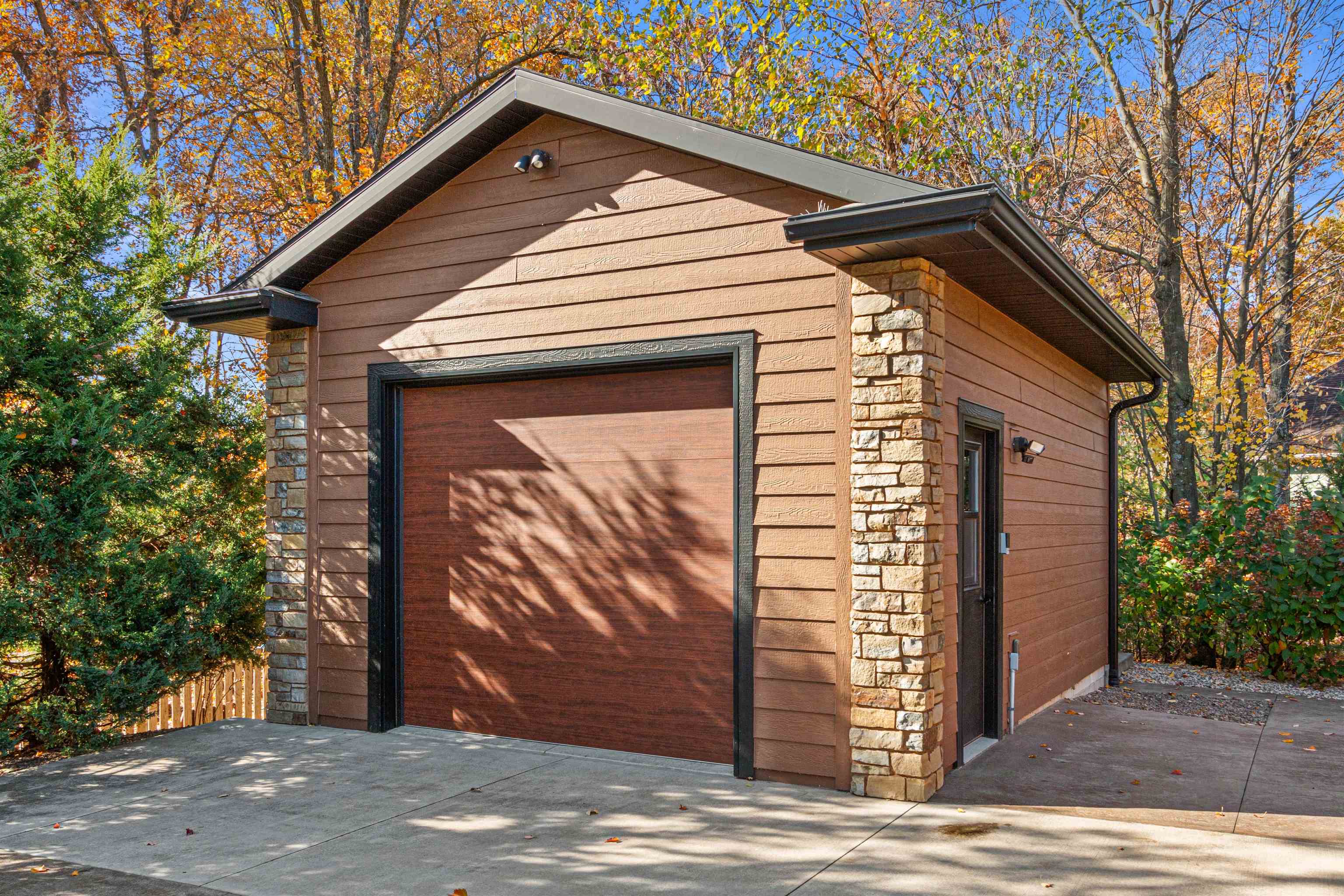 1855 WHITEWATER COVE, Plover, Wisconsin 54467, 4 Bedrooms Bedrooms, ,3 BathroomsBathrooms,Residential,For Sale,1855 WHITEWATER COVE,22600606