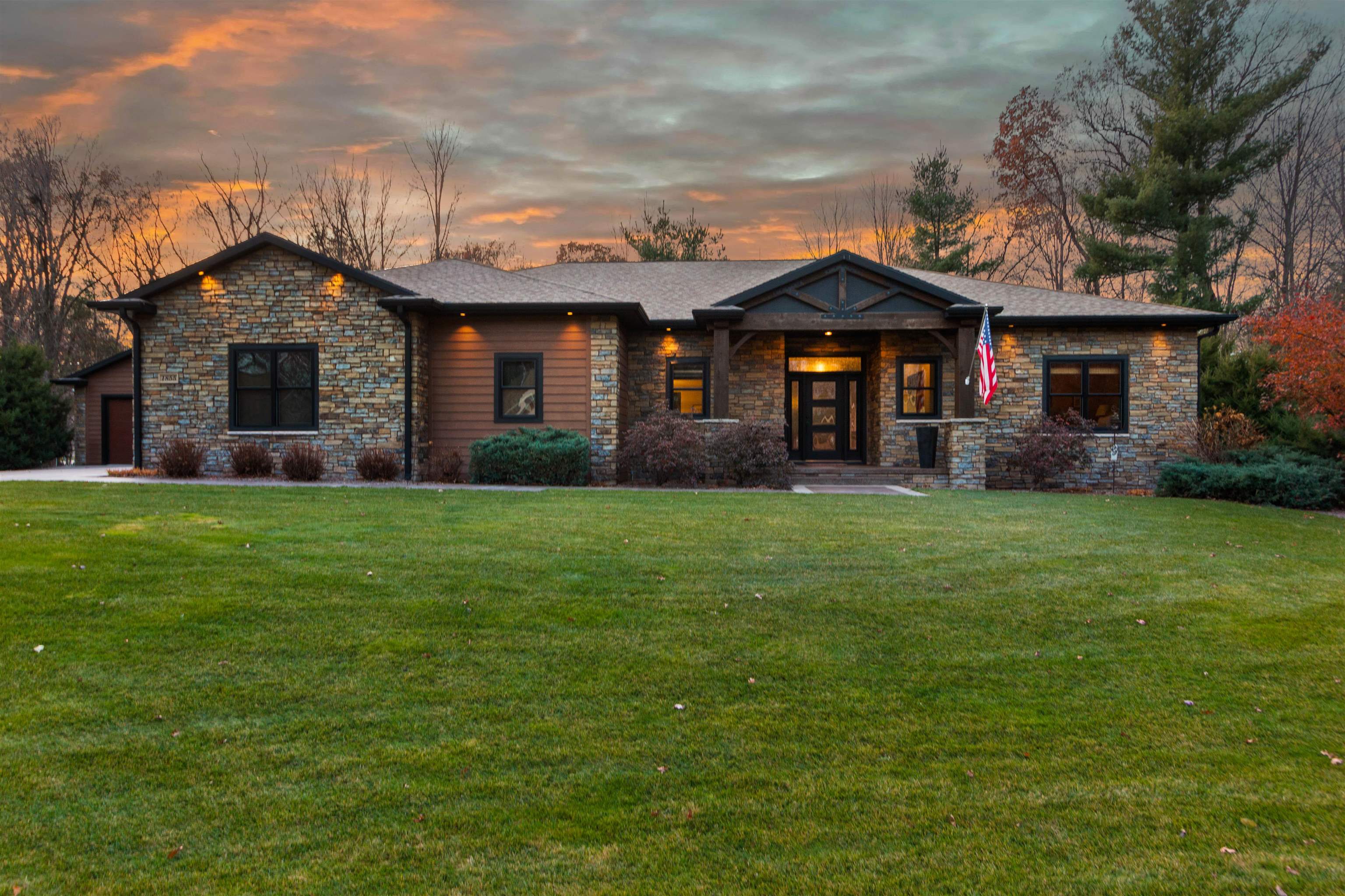 1855 WHITEWATER COVE, Plover, Wisconsin 54467, 4 Bedrooms Bedrooms, ,3 BathroomsBathrooms,Residential,For Sale,1855 WHITEWATER COVE,22600606