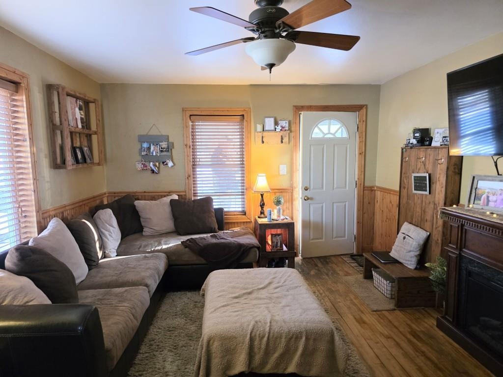 1003 W 4TH STREET, Mosinee, Wisconsin 54455, 3 Bedrooms Bedrooms, ,1 BathroomBathrooms,Residential,For Sale,1003 W 4TH STREET,22600608