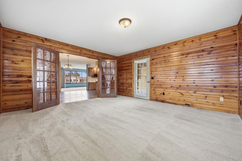 1307 N WOOD AVENUE, Marshfield, Wisconsin 54449, 5 Bedrooms Bedrooms, ,4 BathroomsBathrooms,Residential,For Sale,1307 N WOOD AVENUE,22600612