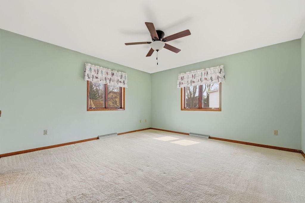 1307 N WOOD AVENUE, Marshfield, Wisconsin 54449, 5 Bedrooms Bedrooms, ,4 BathroomsBathrooms,Residential,For Sale,1307 N WOOD AVENUE,22600612