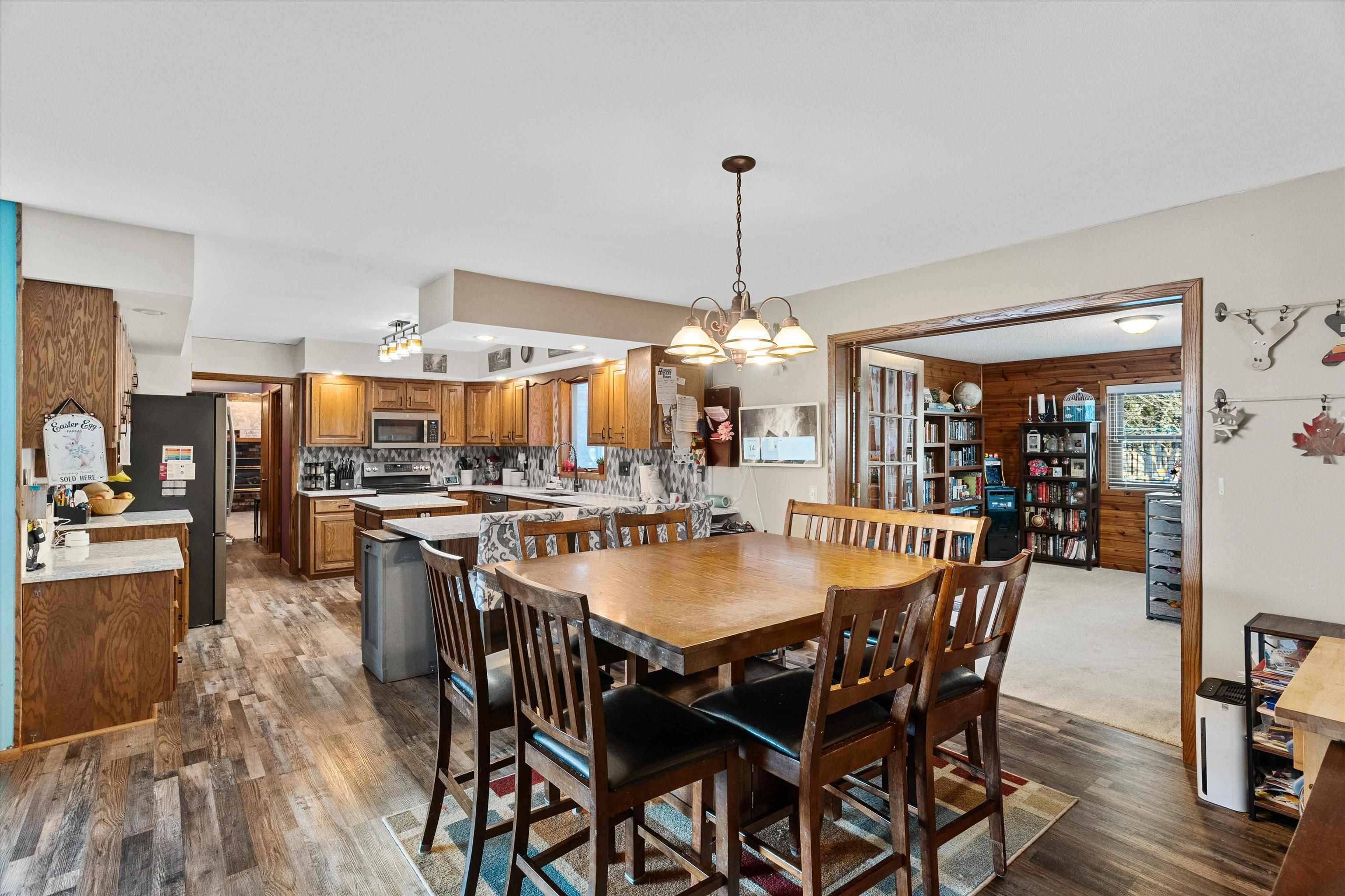 1307 N WOOD AVENUE, Marshfield, Wisconsin 54449, 5 Bedrooms Bedrooms, ,4 BathroomsBathrooms,Residential,For Sale,1307 N WOOD AVENUE,22600612