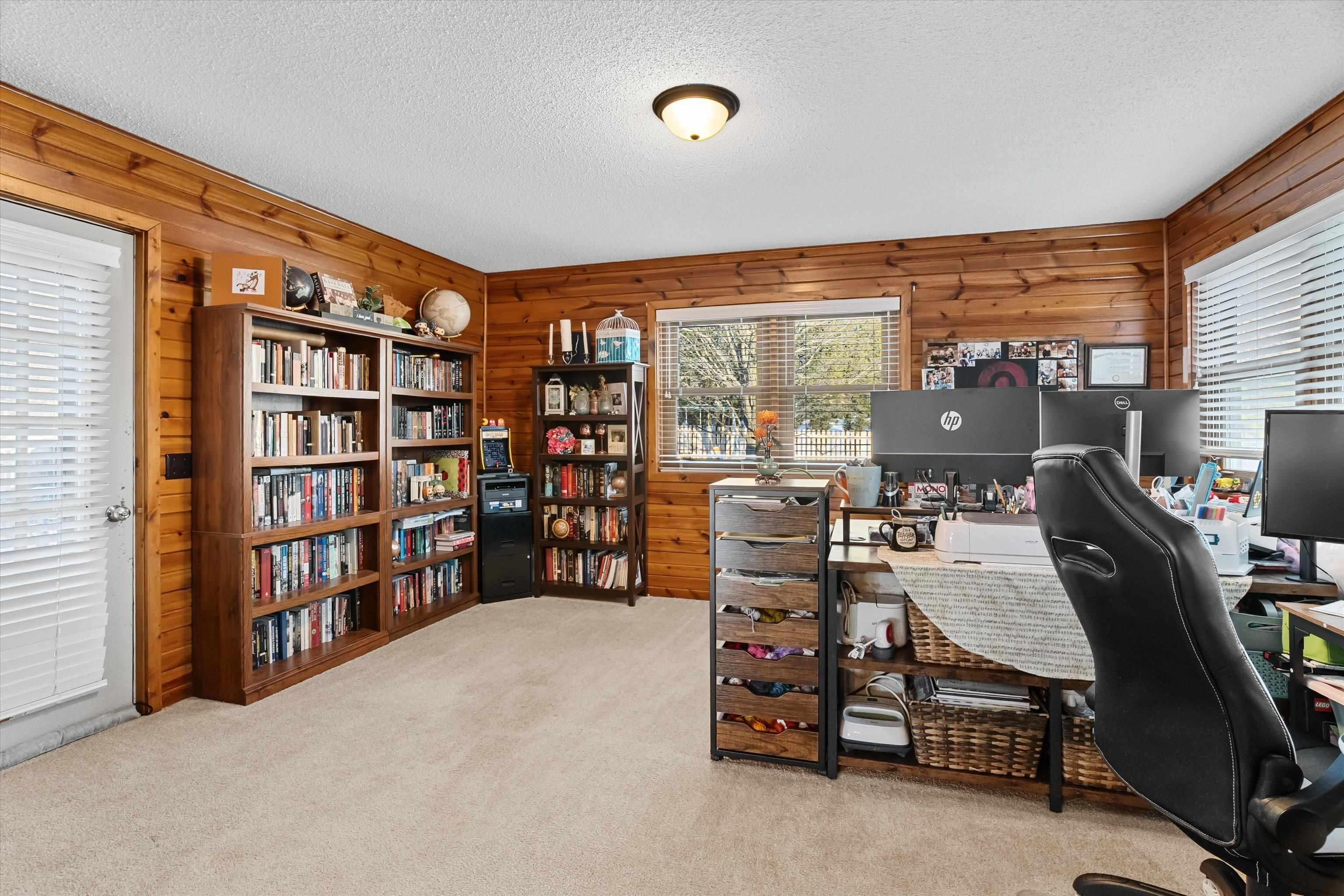 1307 N WOOD AVENUE, Marshfield, Wisconsin 54449, 5 Bedrooms Bedrooms, ,4 BathroomsBathrooms,Residential,For Sale,1307 N WOOD AVENUE,22600612