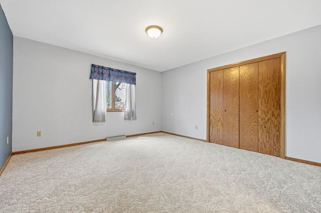 1307 N WOOD AVENUE, Marshfield, Wisconsin 54449, 5 Bedrooms Bedrooms, ,4 BathroomsBathrooms,Residential,For Sale,1307 N WOOD AVENUE,22600612