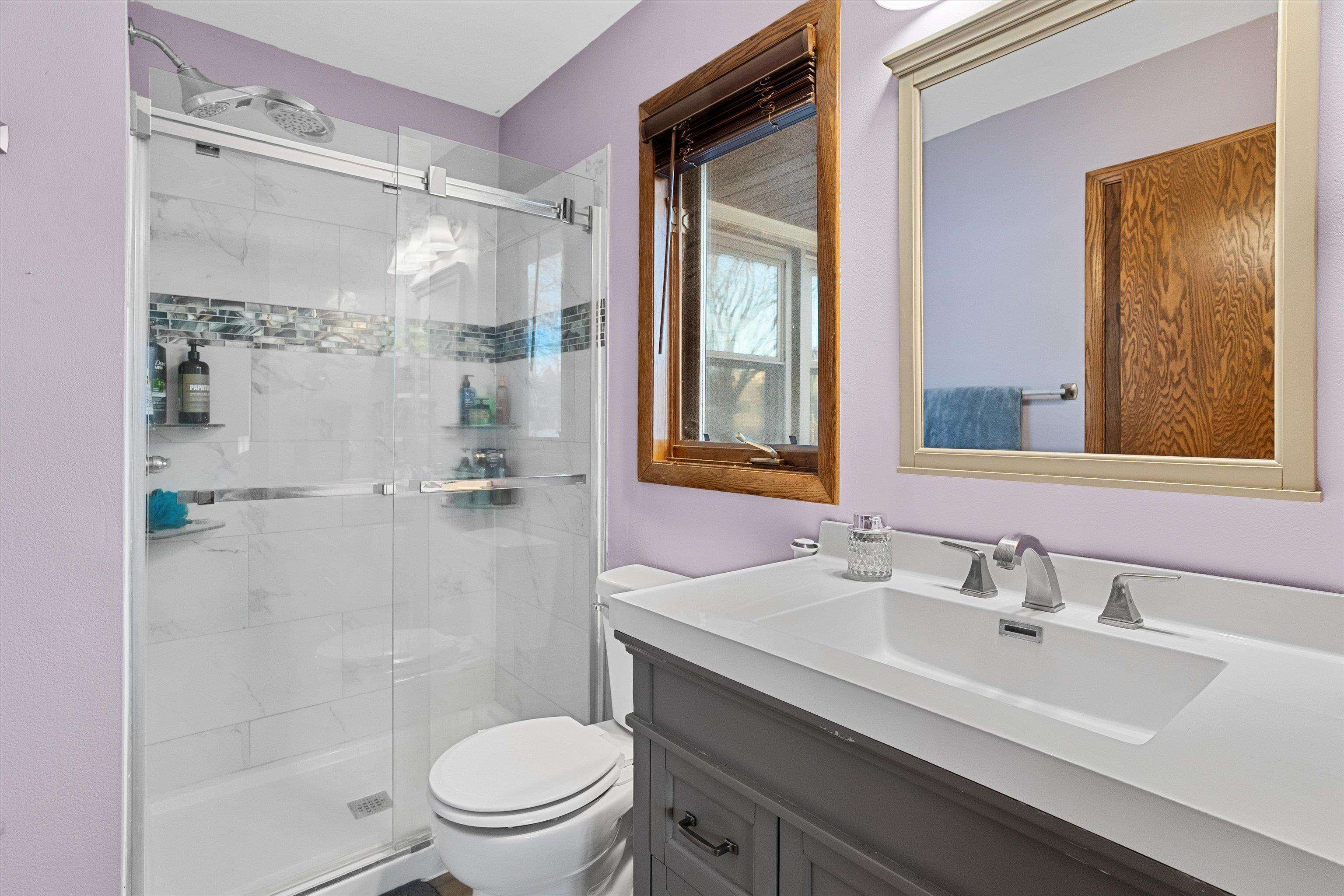 1307 N WOOD AVENUE, Marshfield, Wisconsin 54449, 5 Bedrooms Bedrooms, ,4 BathroomsBathrooms,Residential,For Sale,1307 N WOOD AVENUE,22600612