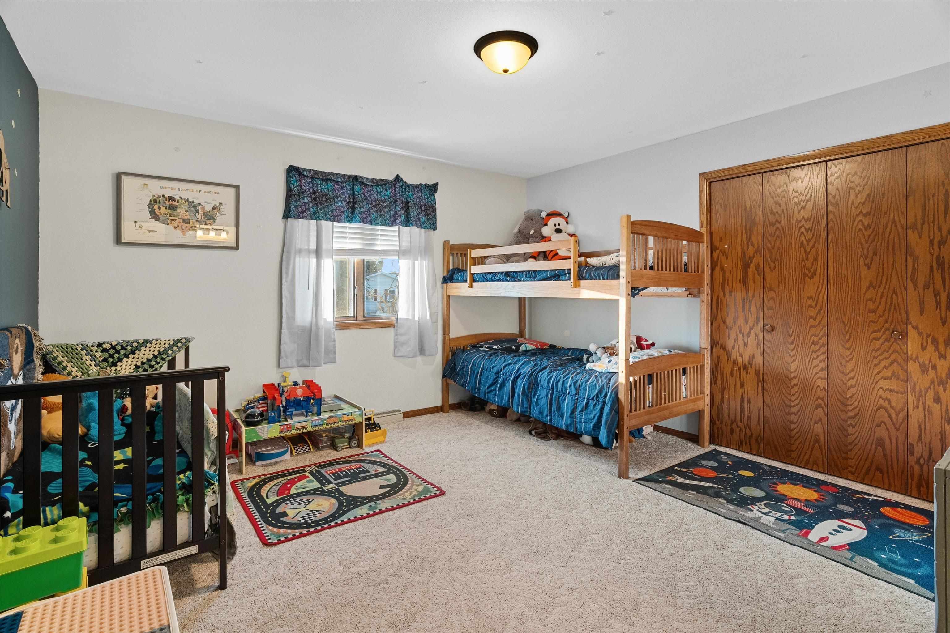 1307 N WOOD AVENUE, Marshfield, Wisconsin 54449, 5 Bedrooms Bedrooms, ,4 BathroomsBathrooms,Residential,For Sale,1307 N WOOD AVENUE,22600612