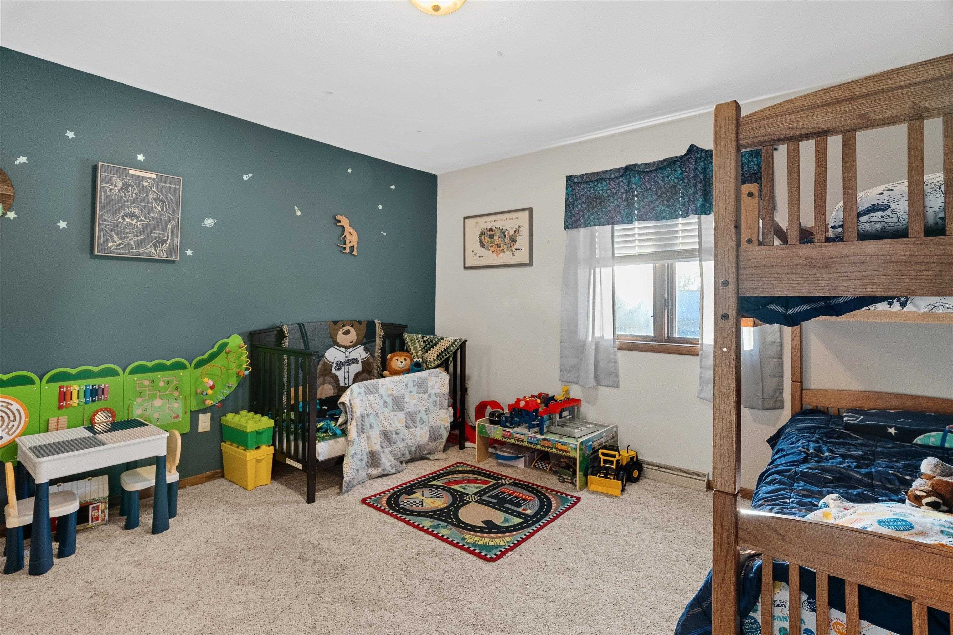 1307 N WOOD AVENUE, Marshfield, Wisconsin 54449, 5 Bedrooms Bedrooms, ,4 BathroomsBathrooms,Residential,For Sale,1307 N WOOD AVENUE,22600612