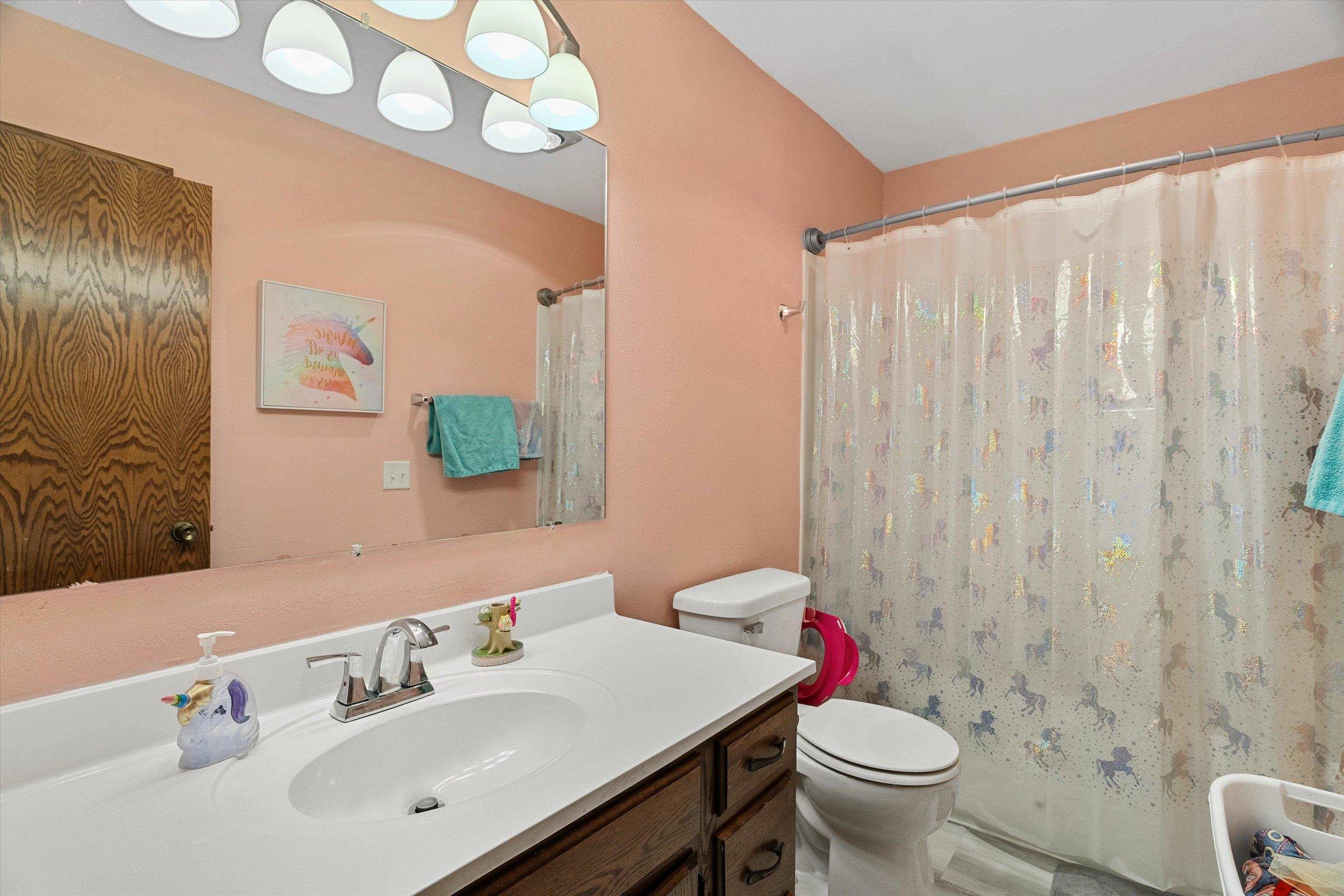 1307 N WOOD AVENUE, Marshfield, Wisconsin 54449, 5 Bedrooms Bedrooms, ,4 BathroomsBathrooms,Residential,For Sale,1307 N WOOD AVENUE,22600612