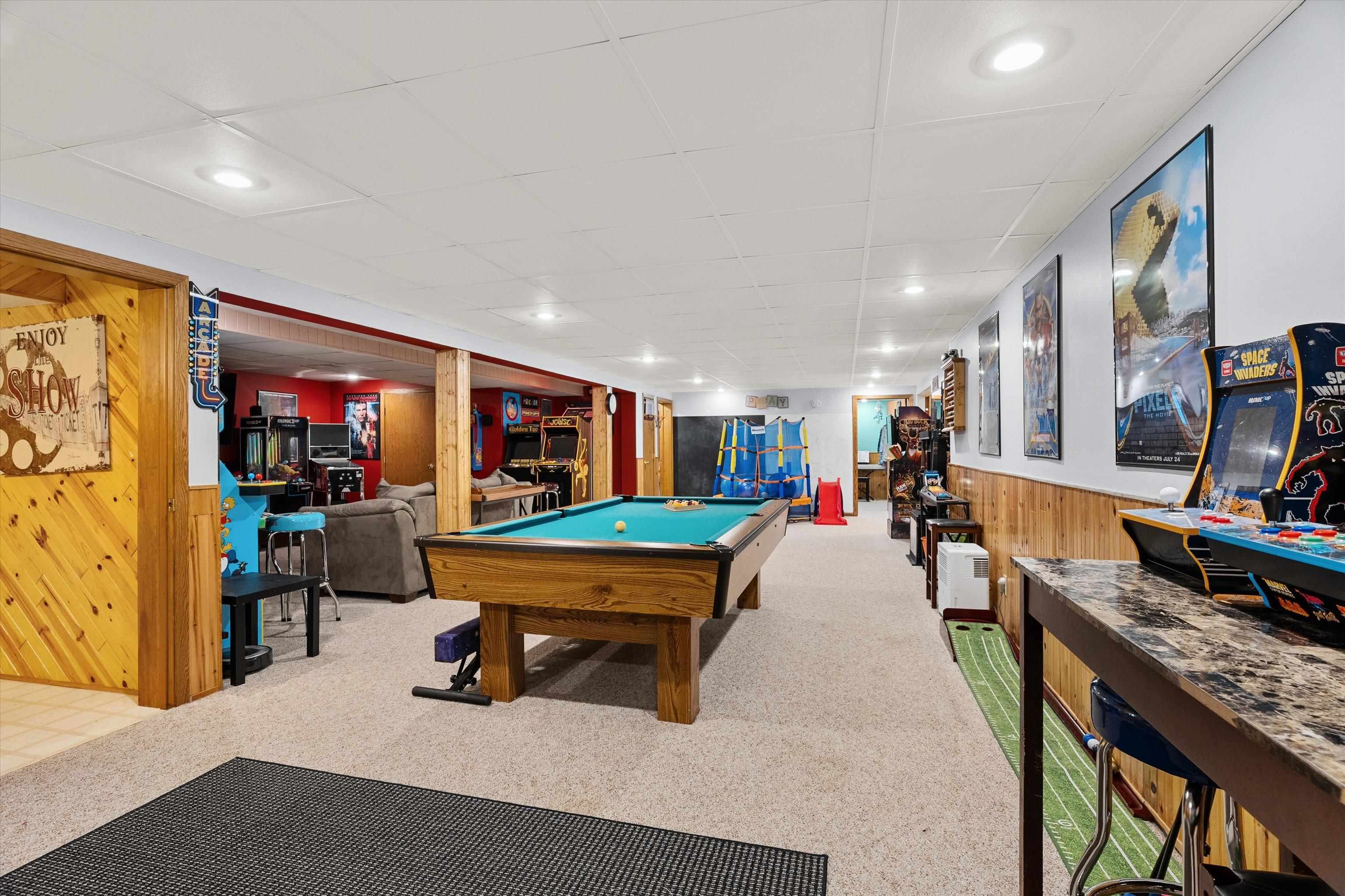 1307 N WOOD AVENUE, Marshfield, Wisconsin 54449, 5 Bedrooms Bedrooms, ,4 BathroomsBathrooms,Residential,For Sale,1307 N WOOD AVENUE,22600612