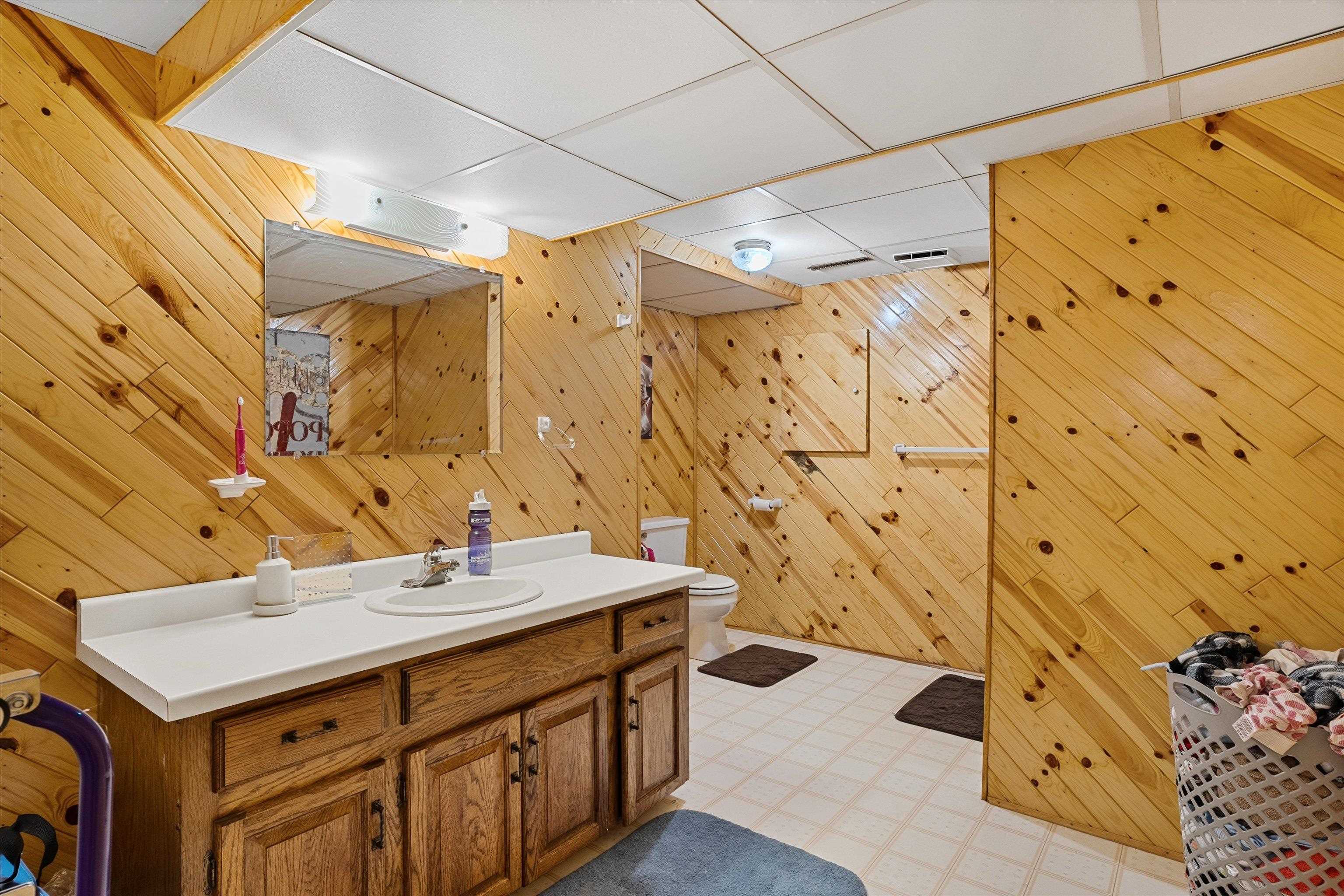 1307 N WOOD AVENUE, Marshfield, Wisconsin 54449, 5 Bedrooms Bedrooms, ,4 BathroomsBathrooms,Residential,For Sale,1307 N WOOD AVENUE,22600612