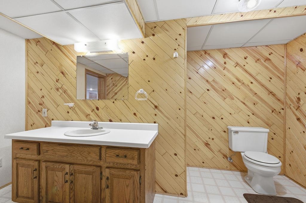 1307 N WOOD AVENUE, Marshfield, Wisconsin 54449, 5 Bedrooms Bedrooms, ,4 BathroomsBathrooms,Residential,For Sale,1307 N WOOD AVENUE,22600612